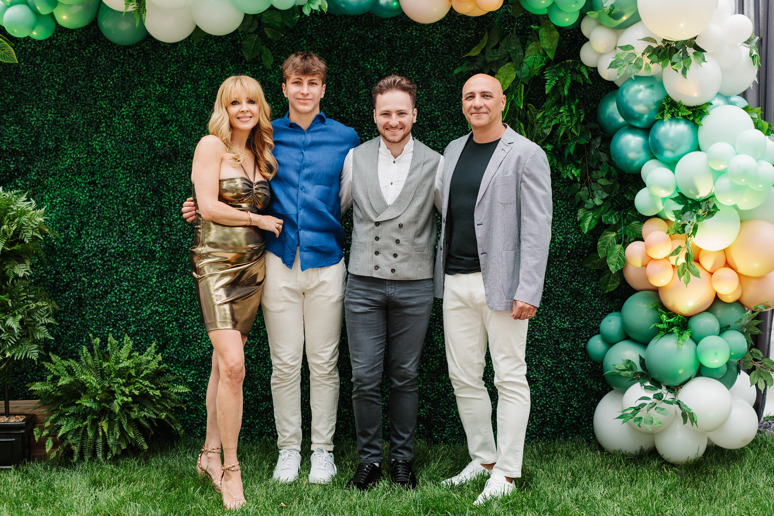 06.04.22 Graduation Party. Wedding family event photographer in Chicago Nick Yushevich