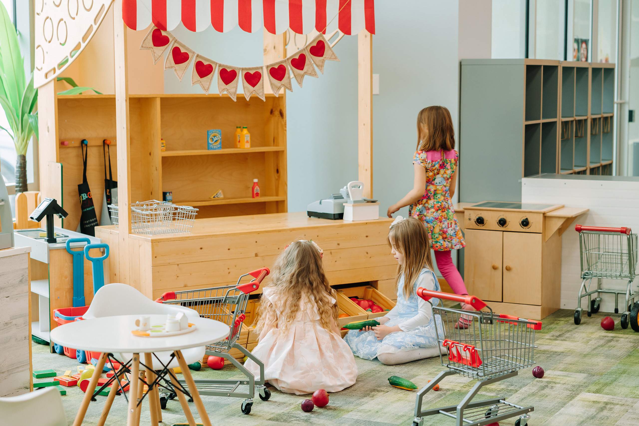 05.08.2022 First birthday. Wedding family event photographer in Chicago Nick Yushevich