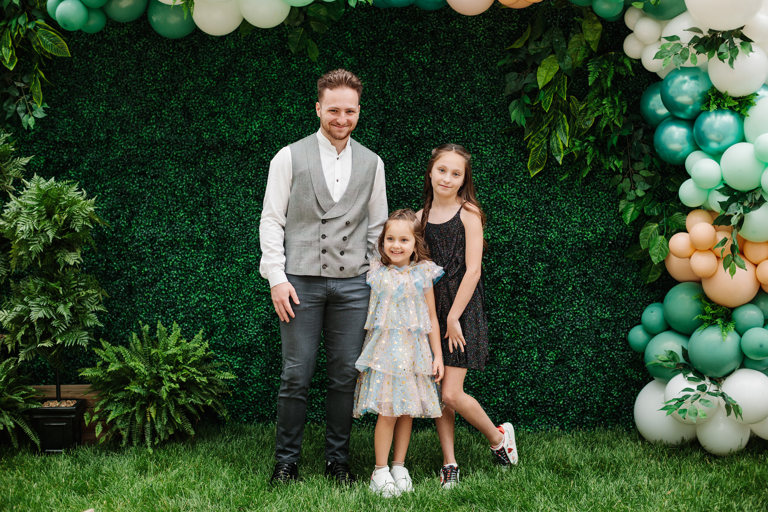 06.04.22 Graduation Party. Wedding family event photographer in Chicago Nick Yushevich