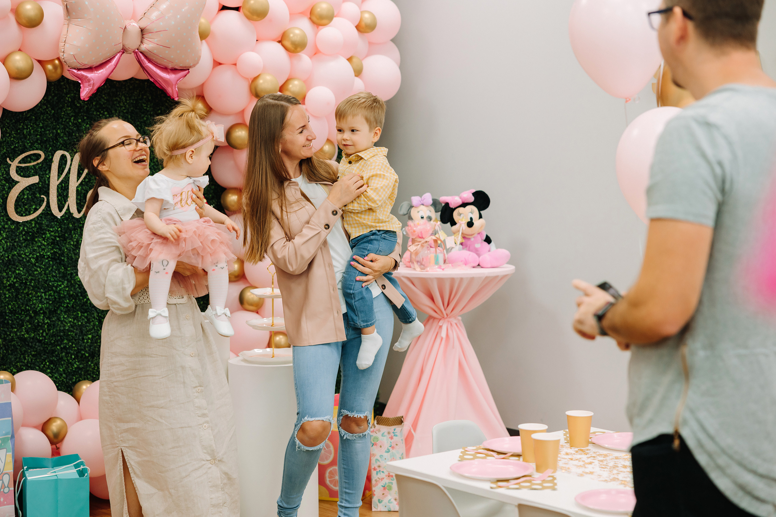 05.08.2022 First birthday. Wedding family event photographer in Chicago Nick Yushevich