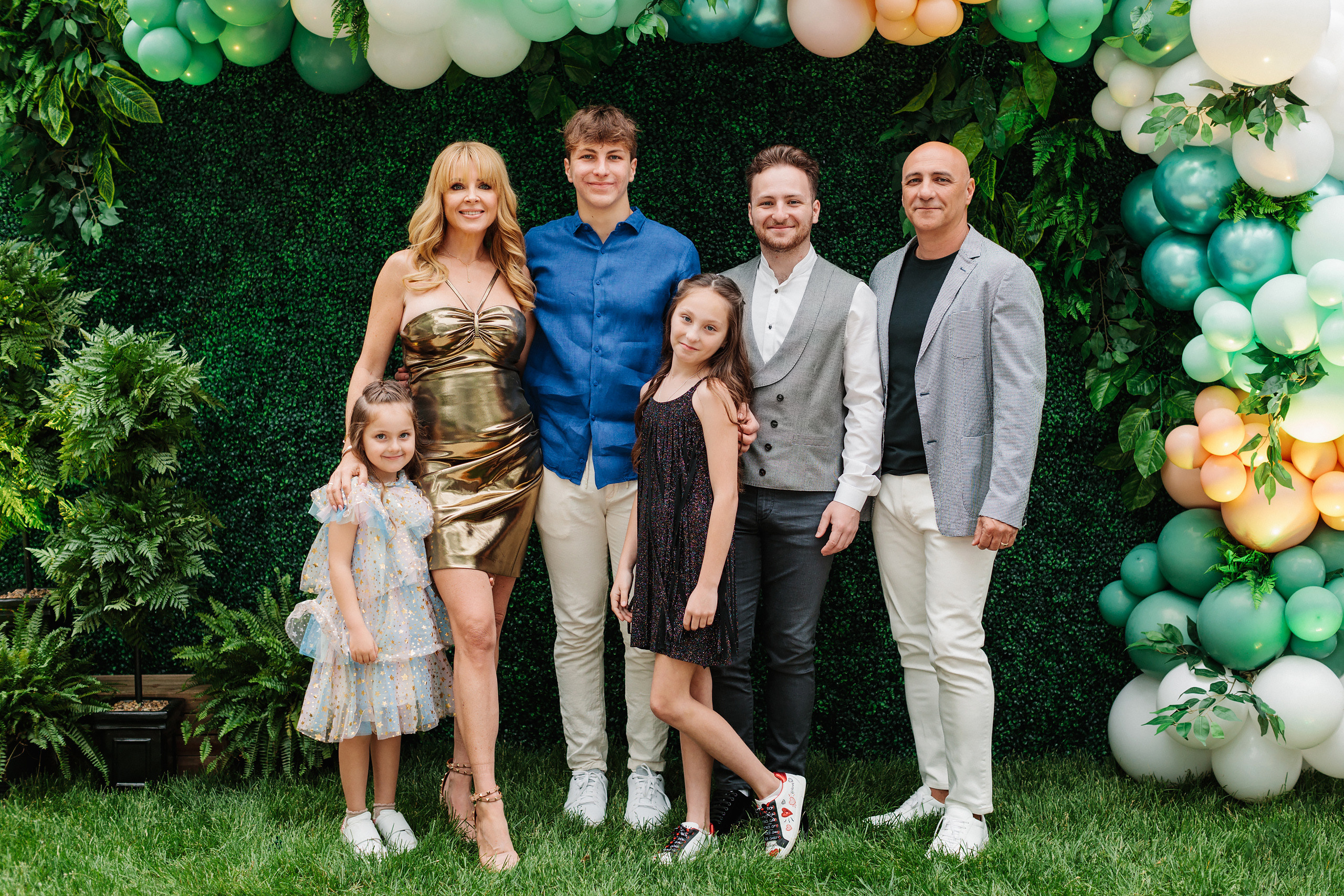 06.04.22 Graduation Party. Wedding family event photographer in Chicago Nick Yushevich