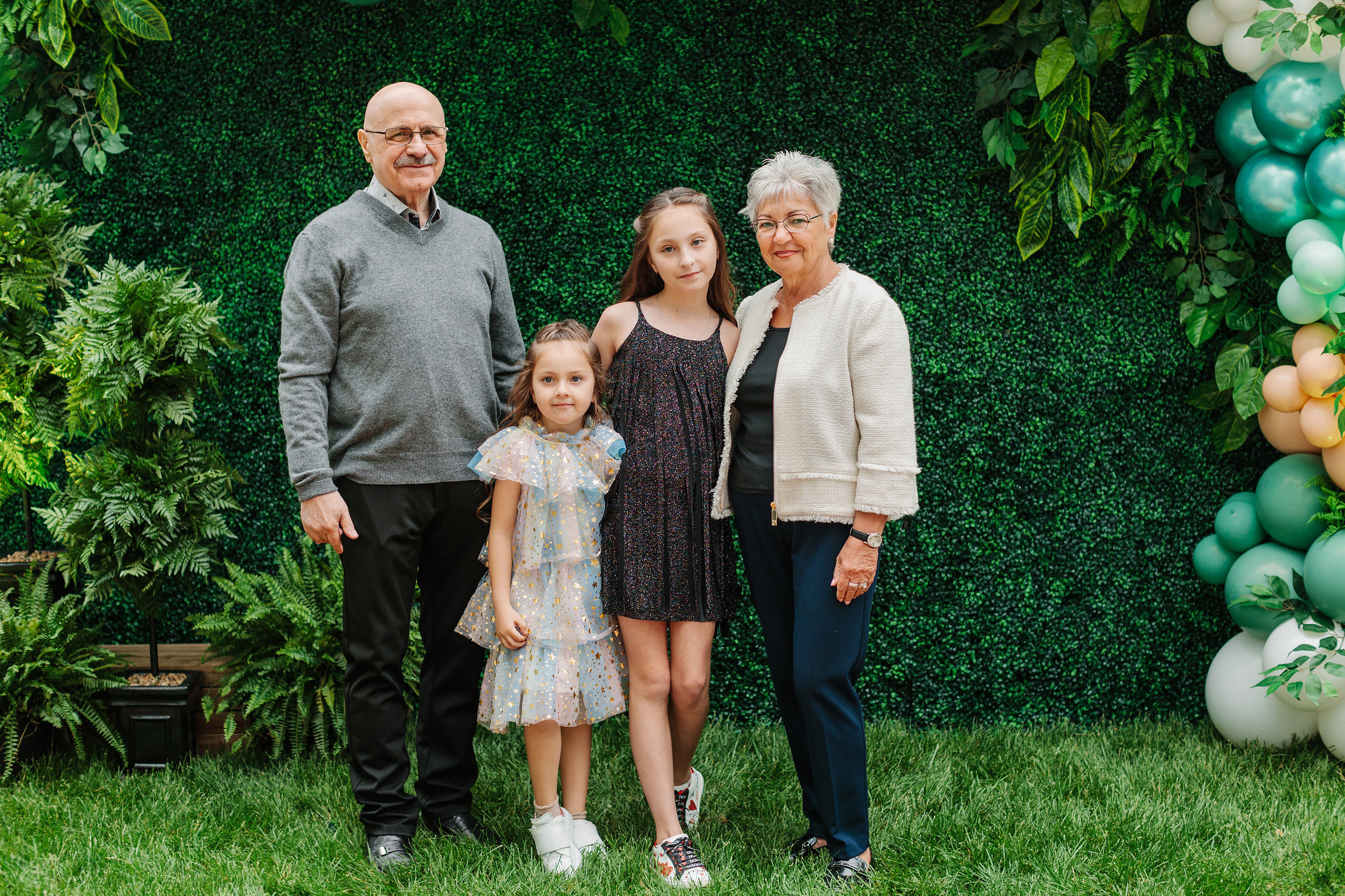 06.04.22 Graduation Party. Wedding family event photographer in Chicago Nick Yushevich