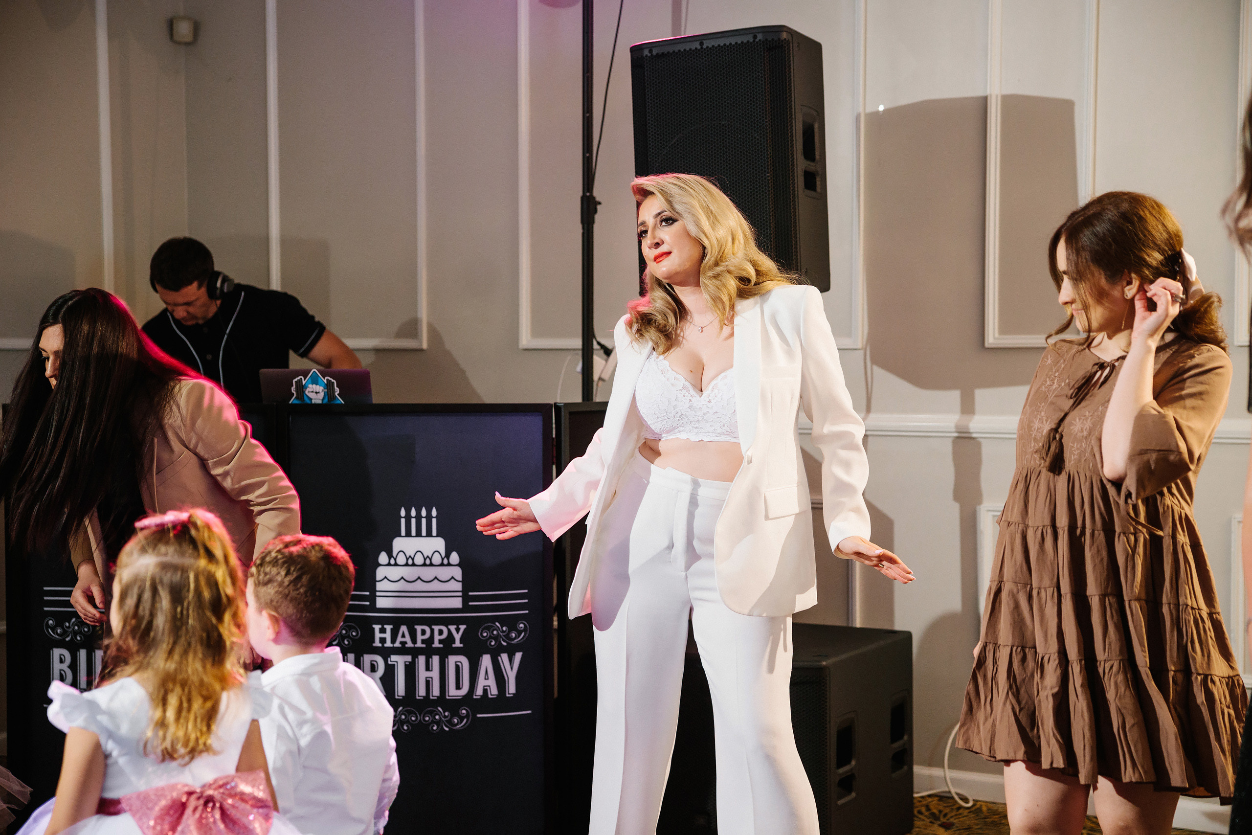 05.28.2022 Birthday Party. Wedding family event photographer in Chicago Nick Yushevich