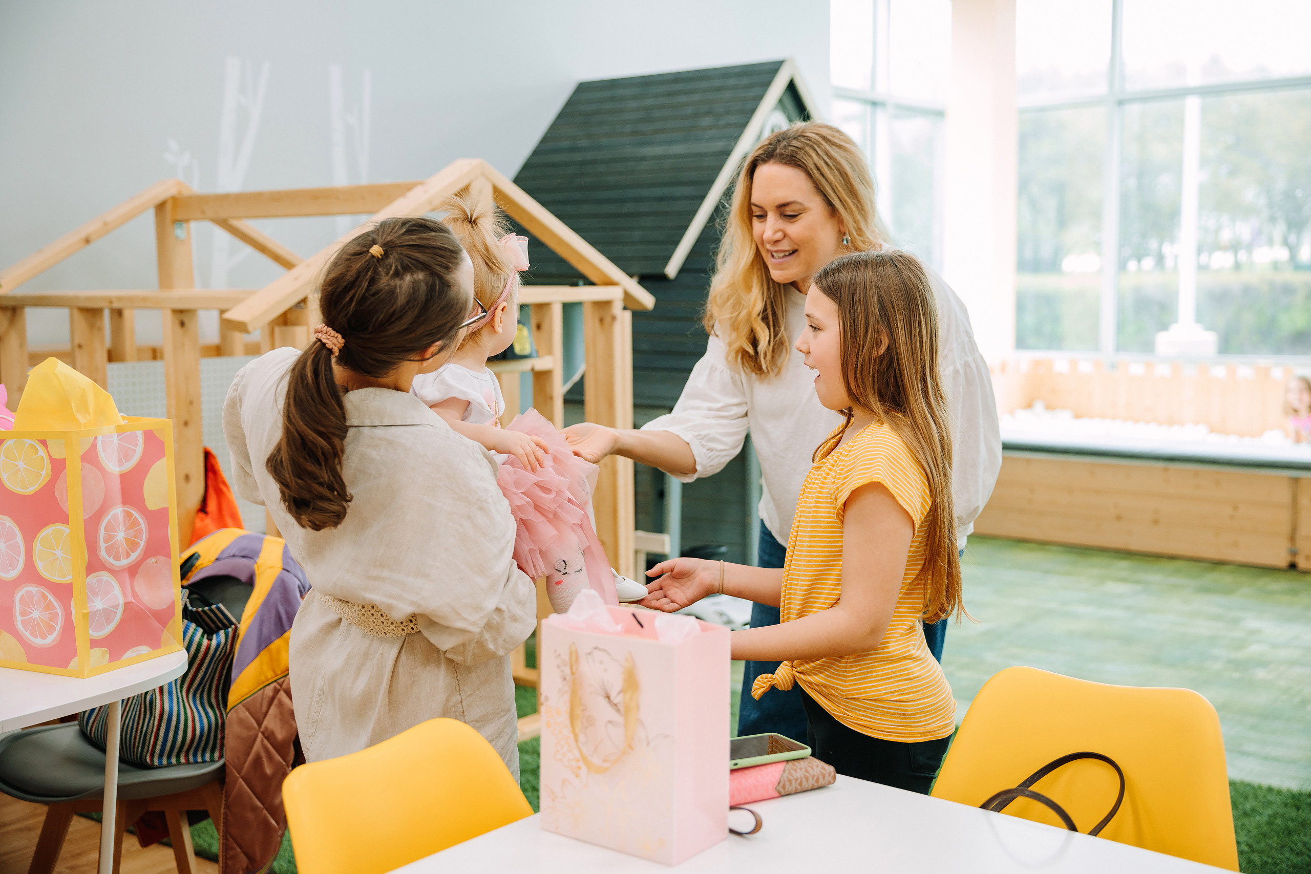 05.08.2022 First birthday. Wedding family event photographer in Chicago Nick Yushevich