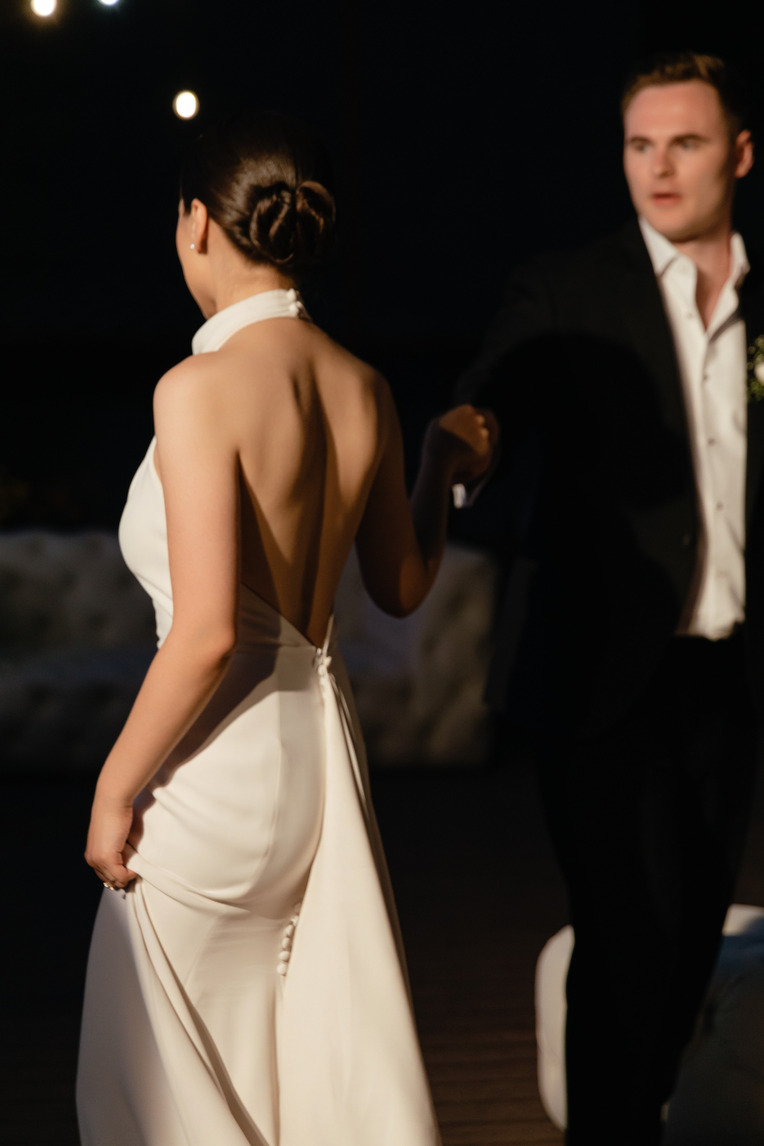 Thomas & Suyumbika. Главная