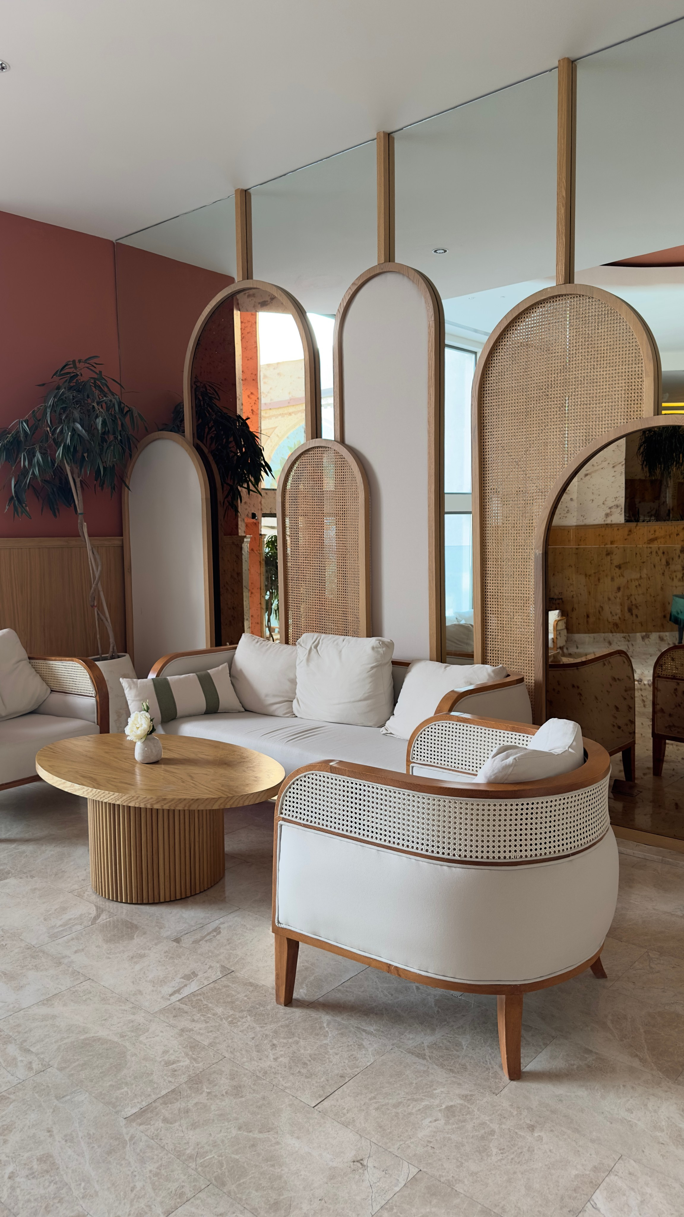 Mirada Exlusive. Professional photographer and videographer specializing in filming hot