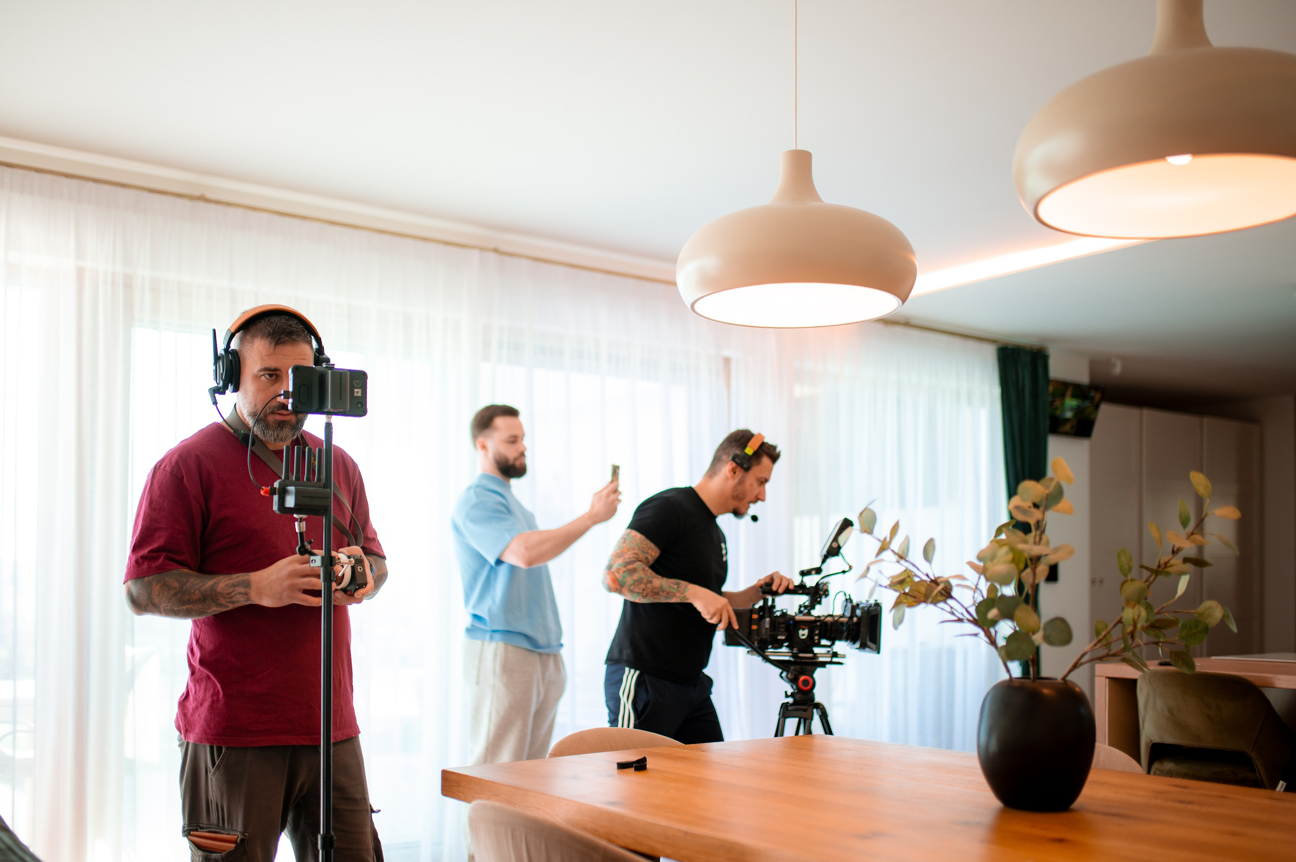 Behind the Scenes. Somesan Agency