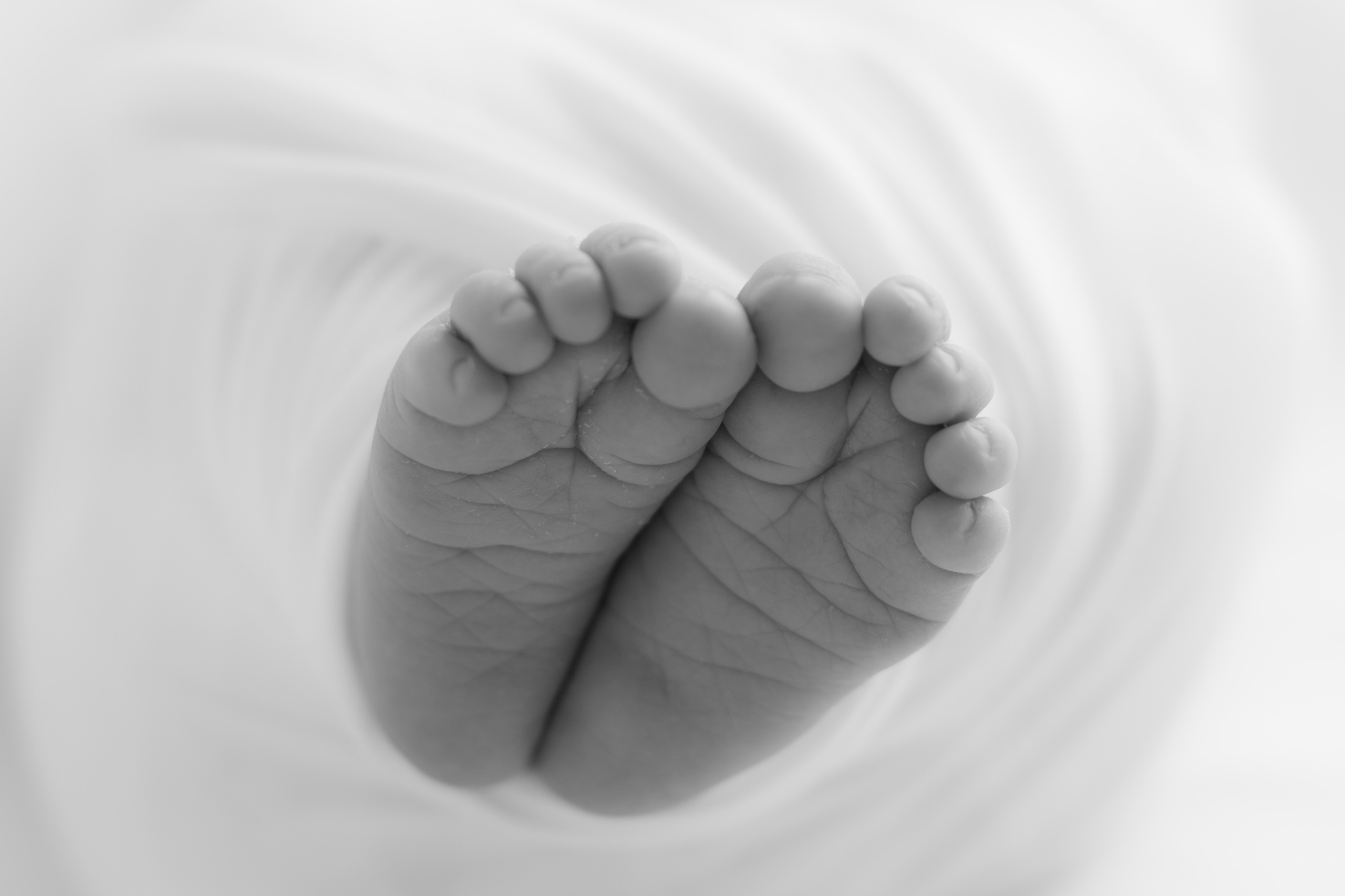 Nouveau-né. Photographe grossesse et nouveau-né a La Ciotat