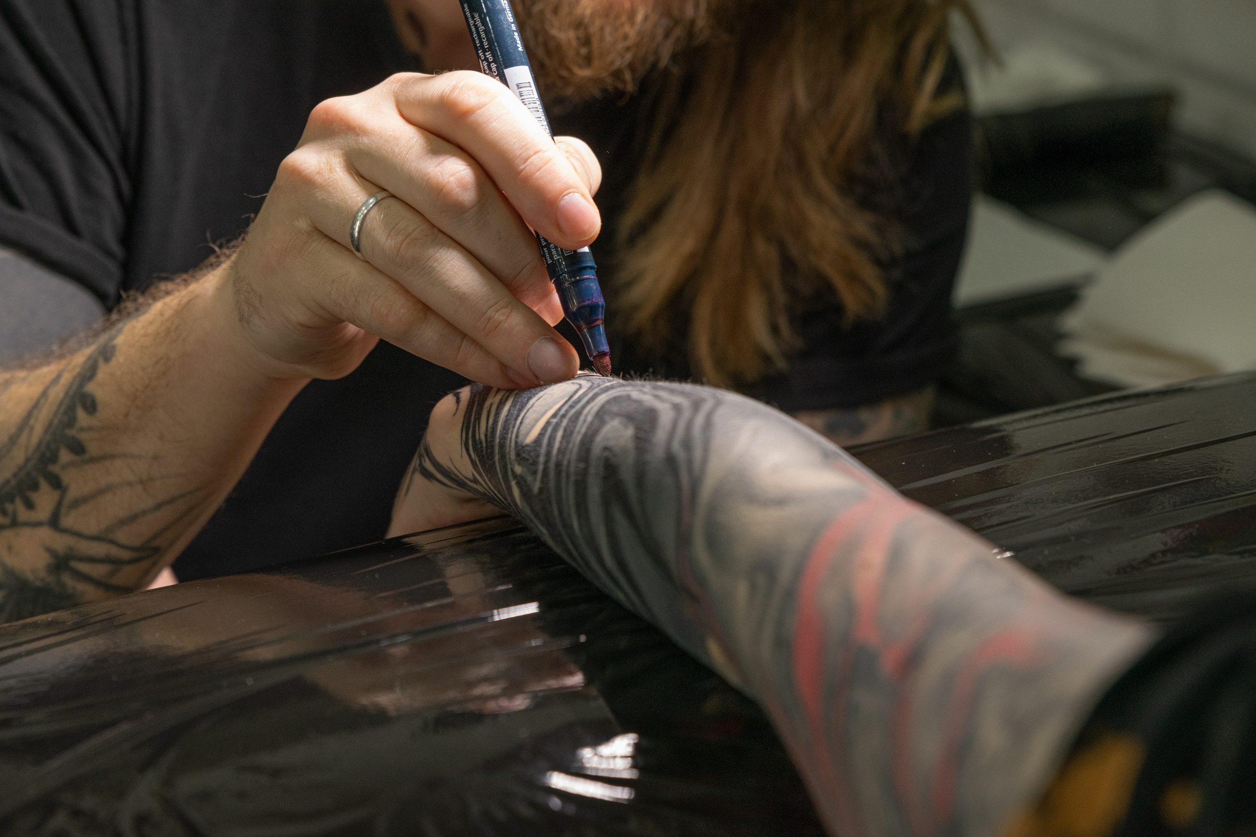 ROY TATTOO — радни дан. Викторија Федосеенко, фотограф у Србији