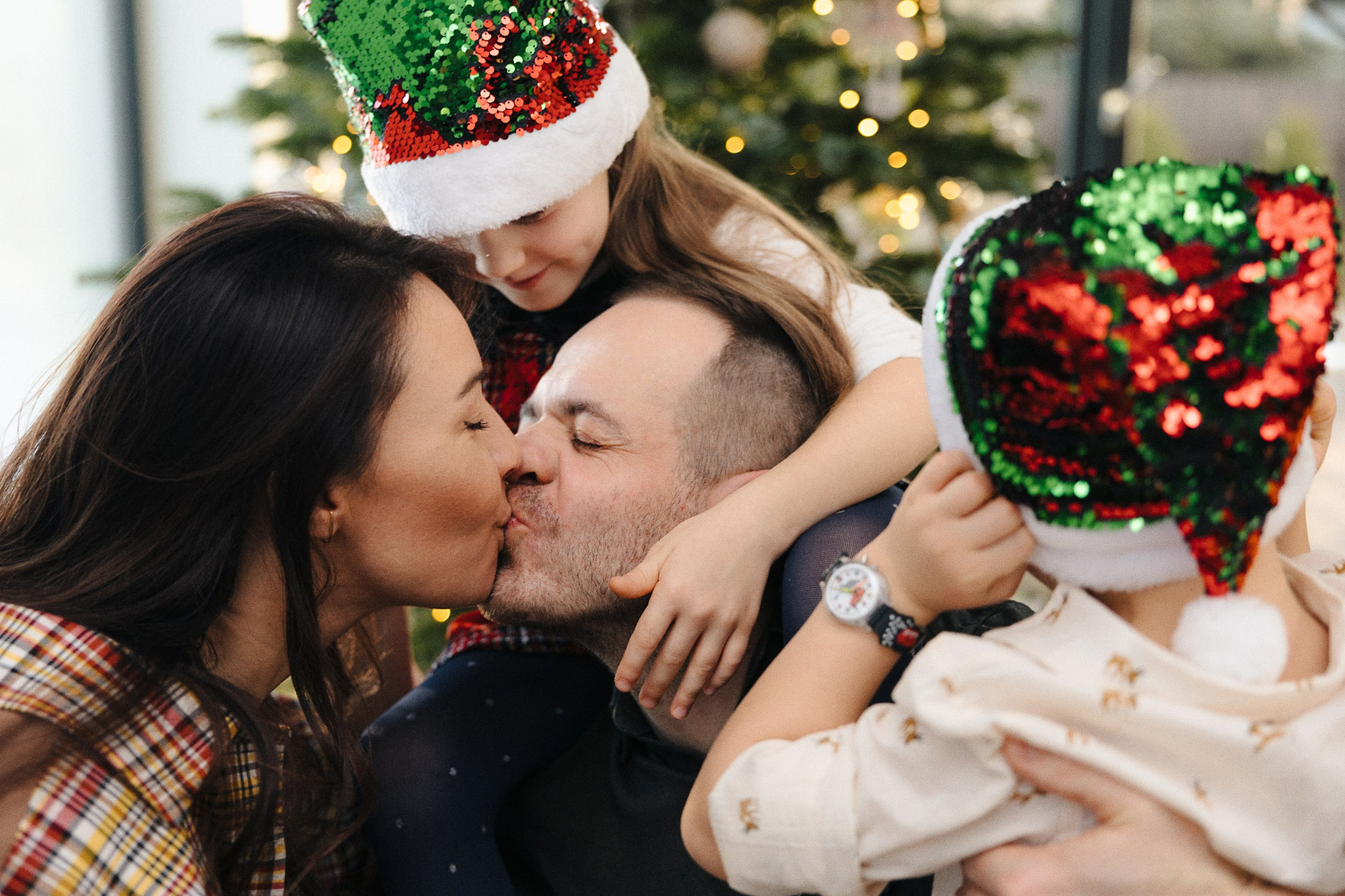 Christmas and New Year photo sessions in Riga, Latvia in studio. Evgeny Timofeyev | Wedding & Content photographer and videographer