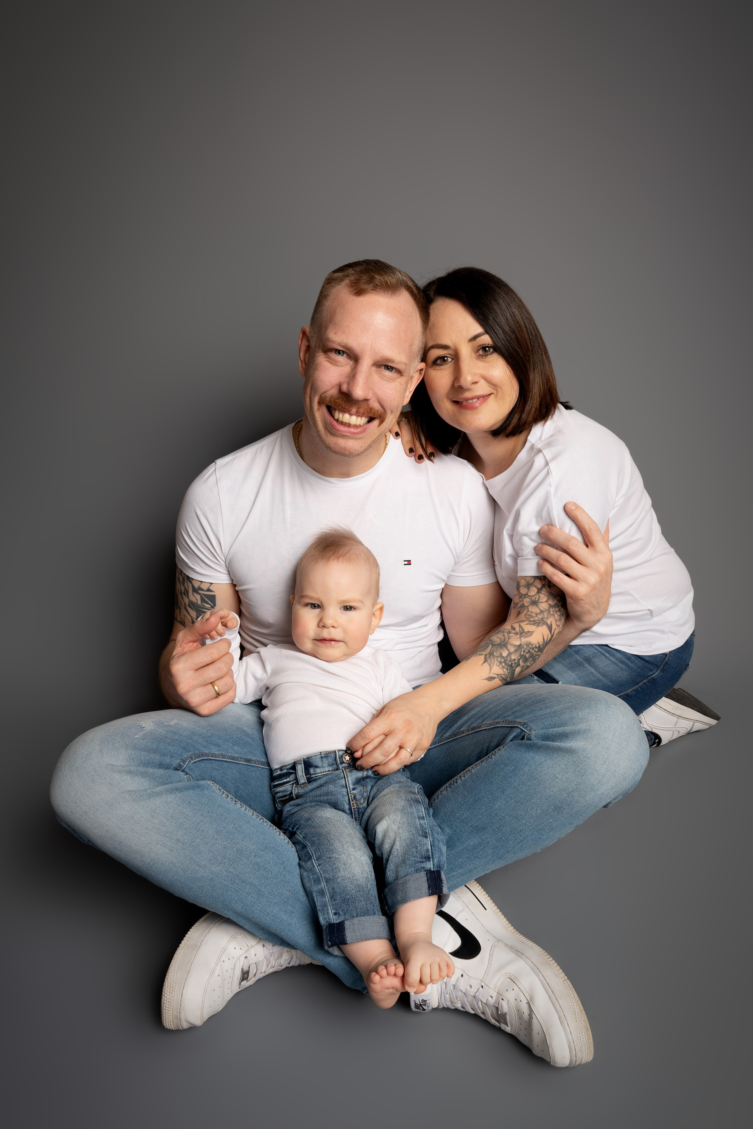 Familienshooting. Neugeborenenfotografin und Retoucher in Augsburg Nastassia Schneider