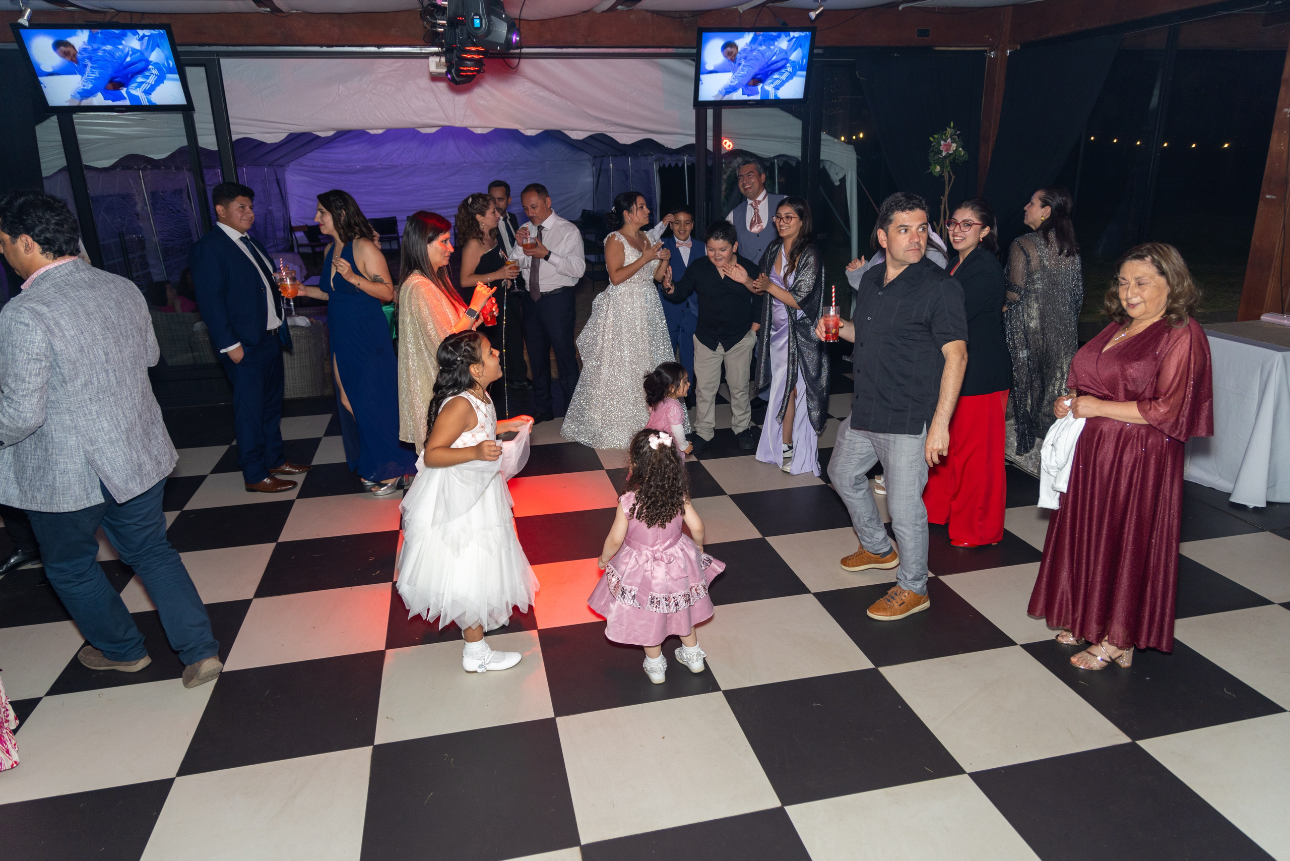 Katherin y Daniel. Dinka & Emilio - El arte de preservar lo que no se repite