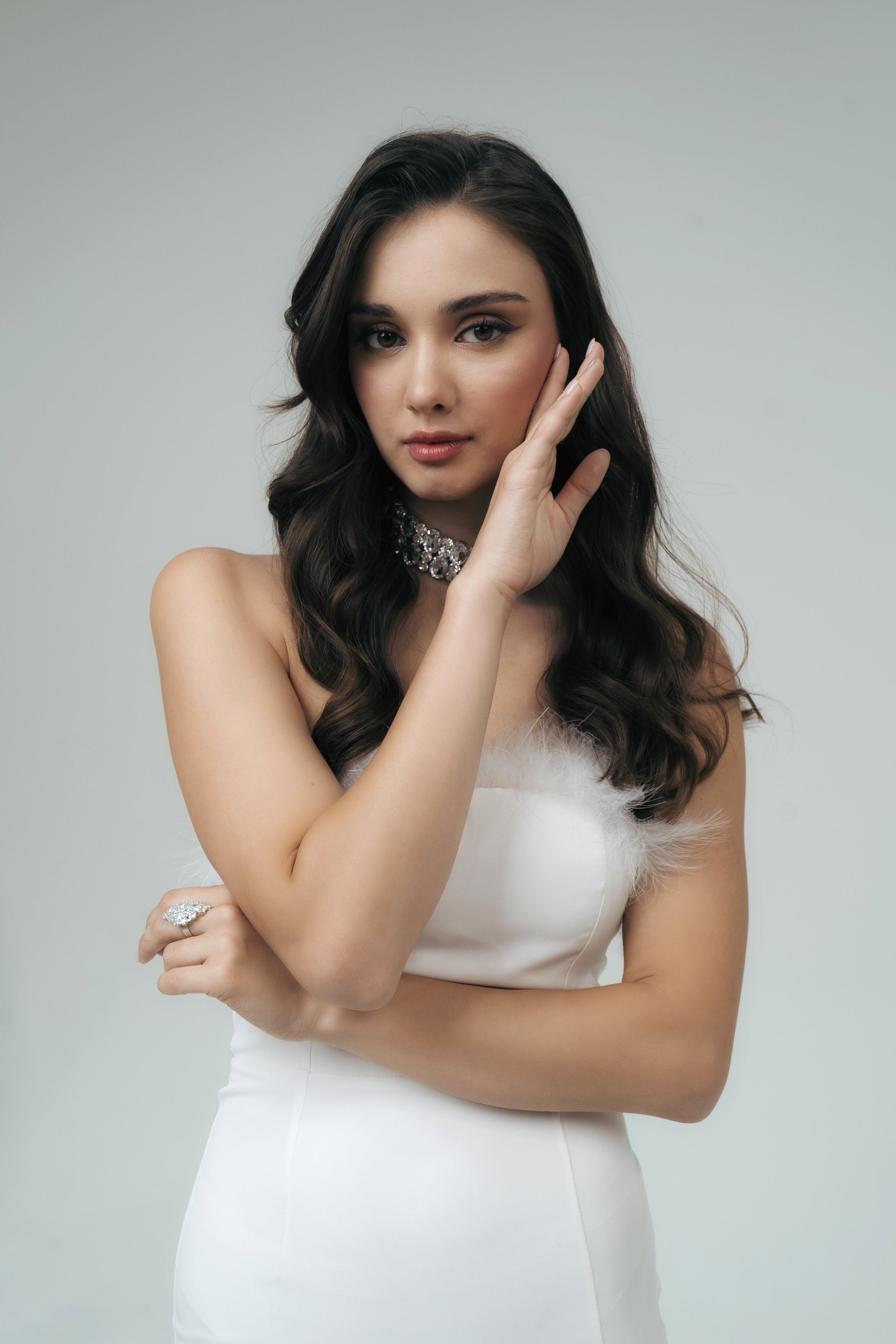 Photographer in Abu Dhabi — Studio Photoshoots for Families, Couples & Individuals. Mariia Safronova is your photographer in Abu Dhabi and Dubai