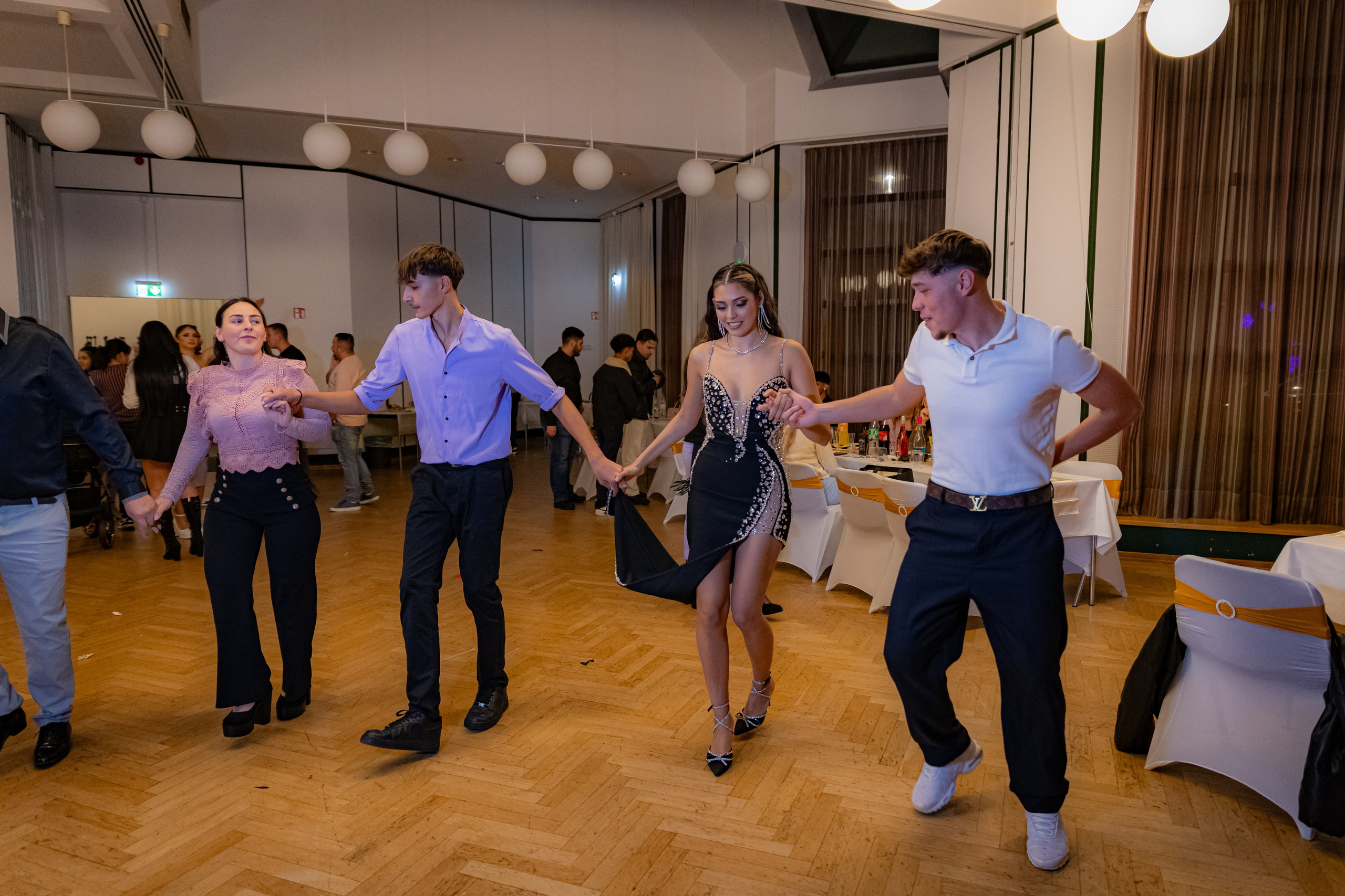 Denisa 18 Ani Majorat