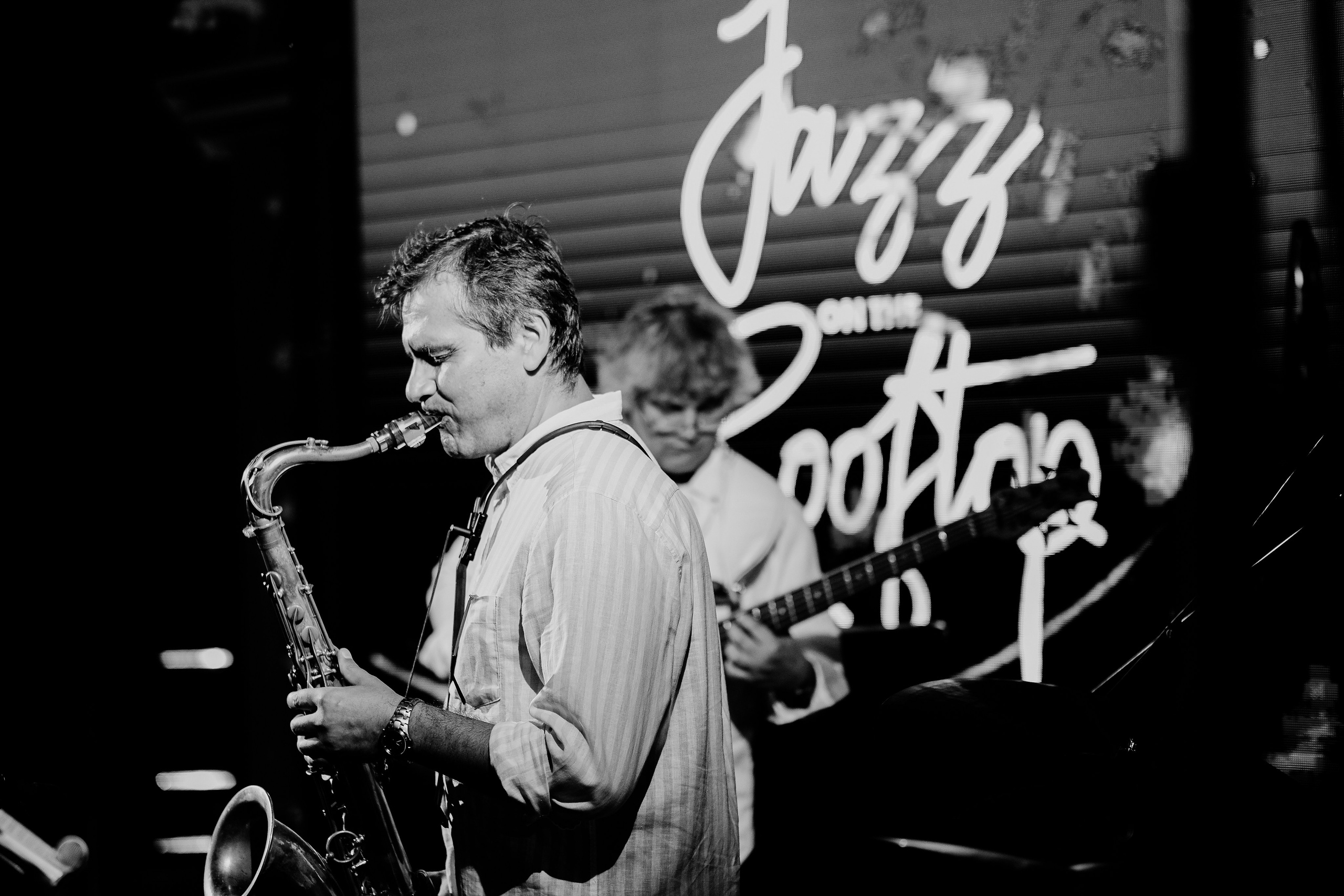Oameni si Jazz. Hornetart