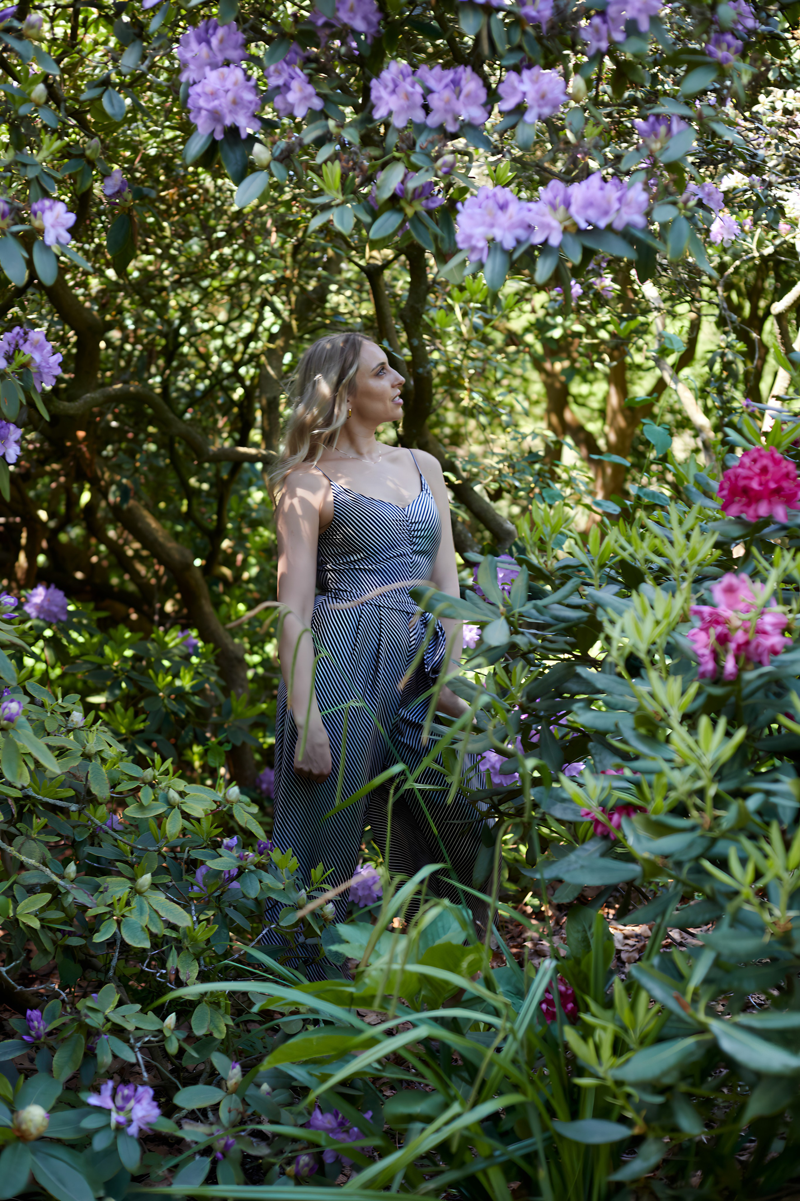 Viktorija im Garten. PHOTOgrapher Germany MARBURG