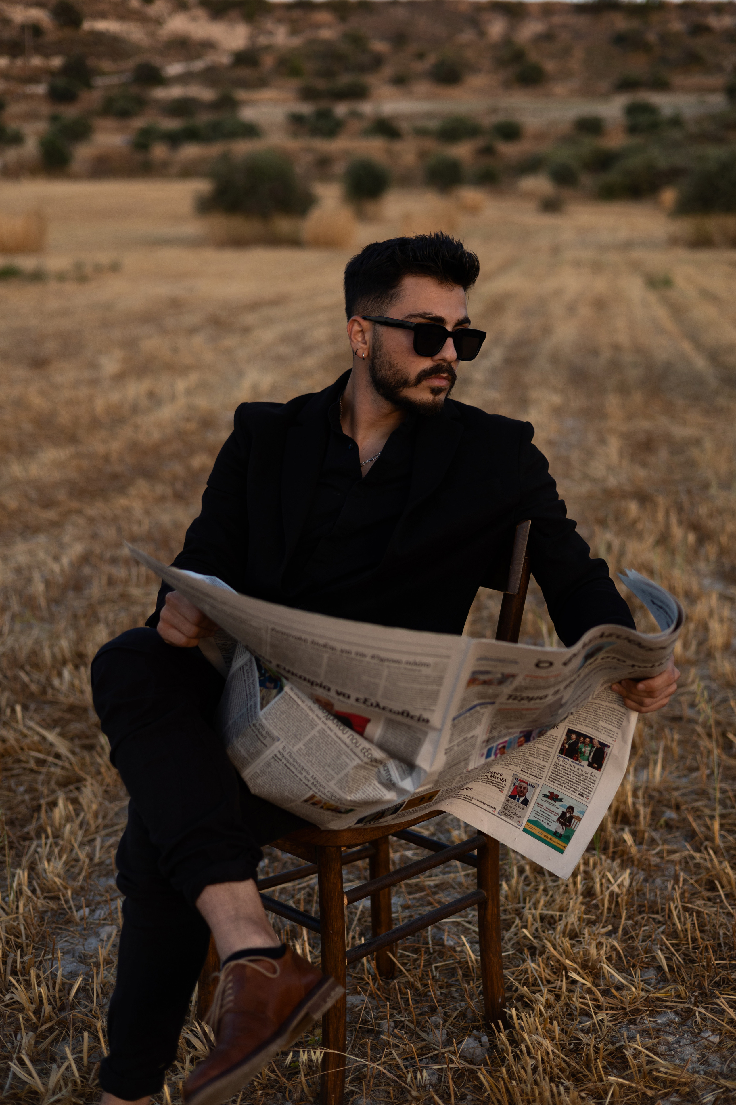 Modern Calm — Outdoor Male Portraits in Golden Light | Stylish, Minimal & Cinematic. Kristina Kozheltsova- Soulful Portrait&Lifestyle&Love Story Photographer in Leipzig, Germany