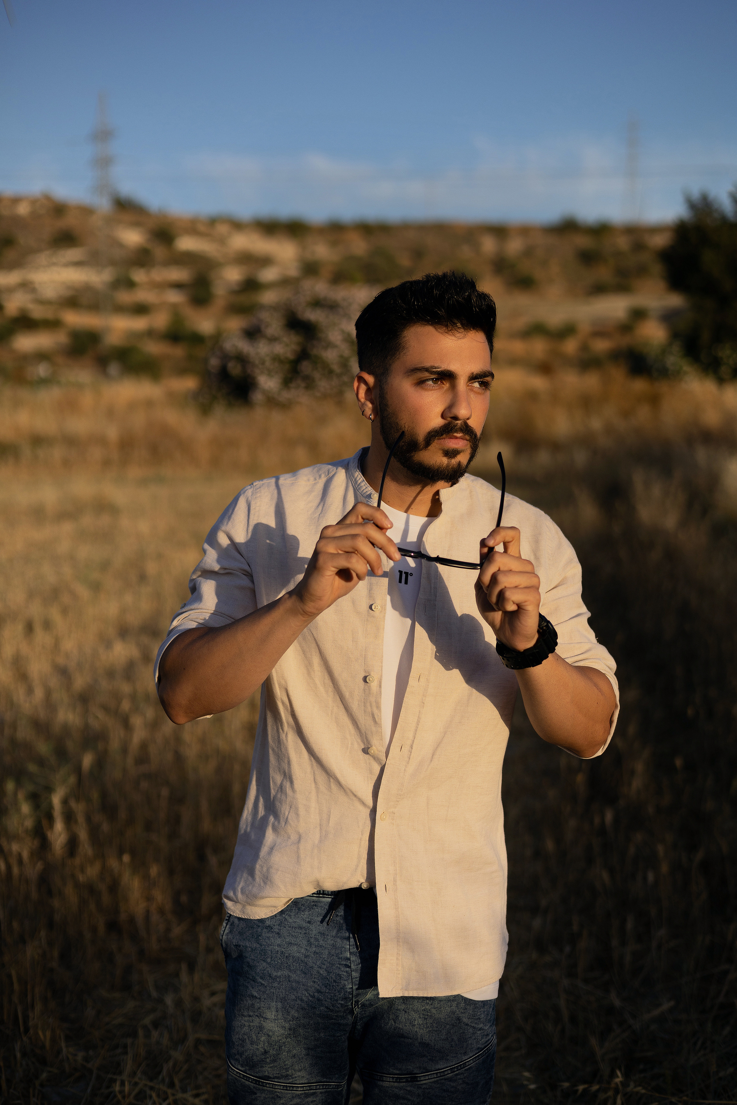 Modern Calm — Outdoor Male Portraits in Golden Light | Stylish, Minimal & Cinematic. Kristina Kozheltsova- Soulful Portrait&Lifestyle&Love Story Photographer in Leipzig, Germany