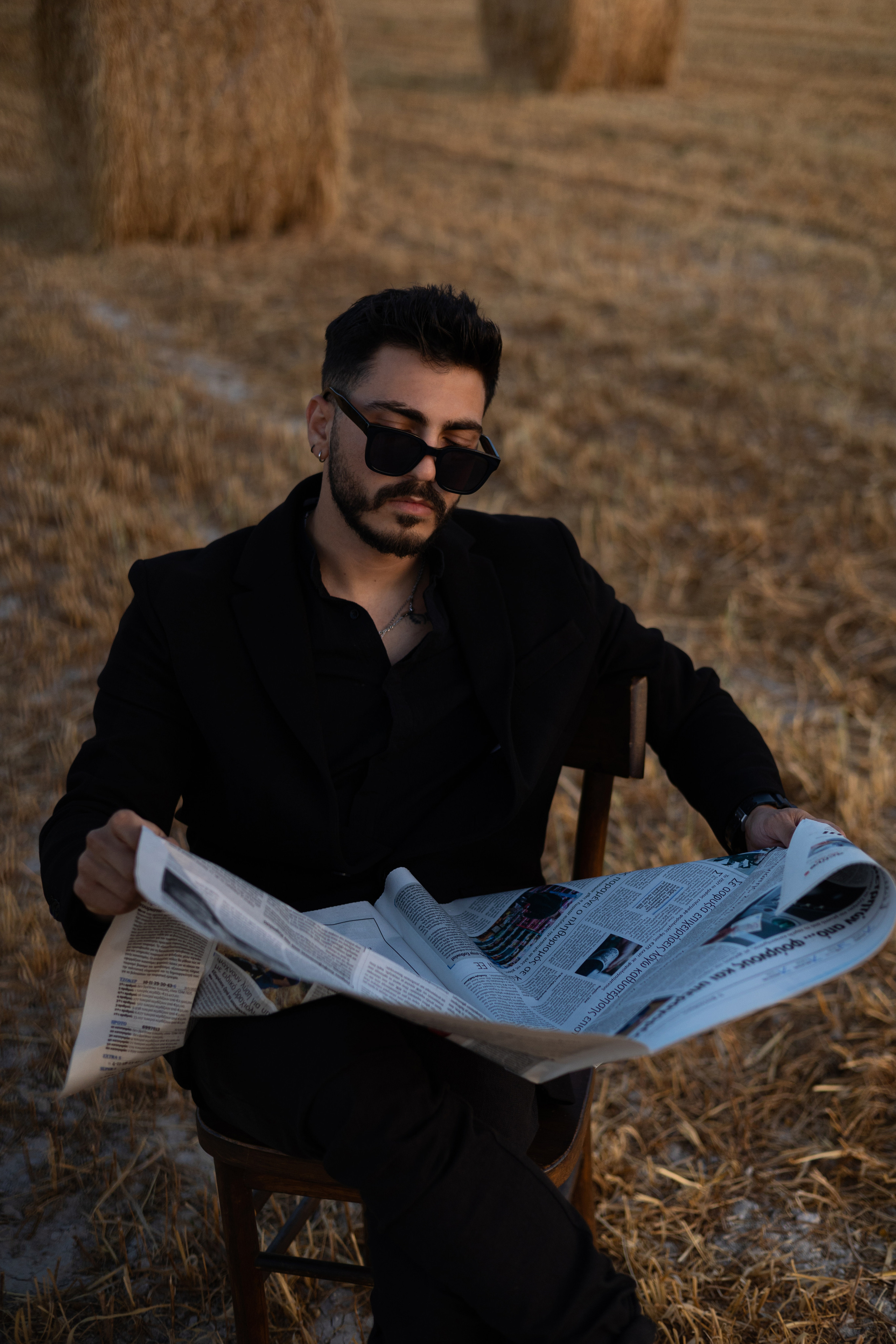 Modern Calm — Outdoor Male Portraits in Golden Light | Stylish, Minimal & Cinematic. Kristina Kozheltsova- Soulful Portrait&Lifestyle&Love Story Photographer in Leipzig, Germany