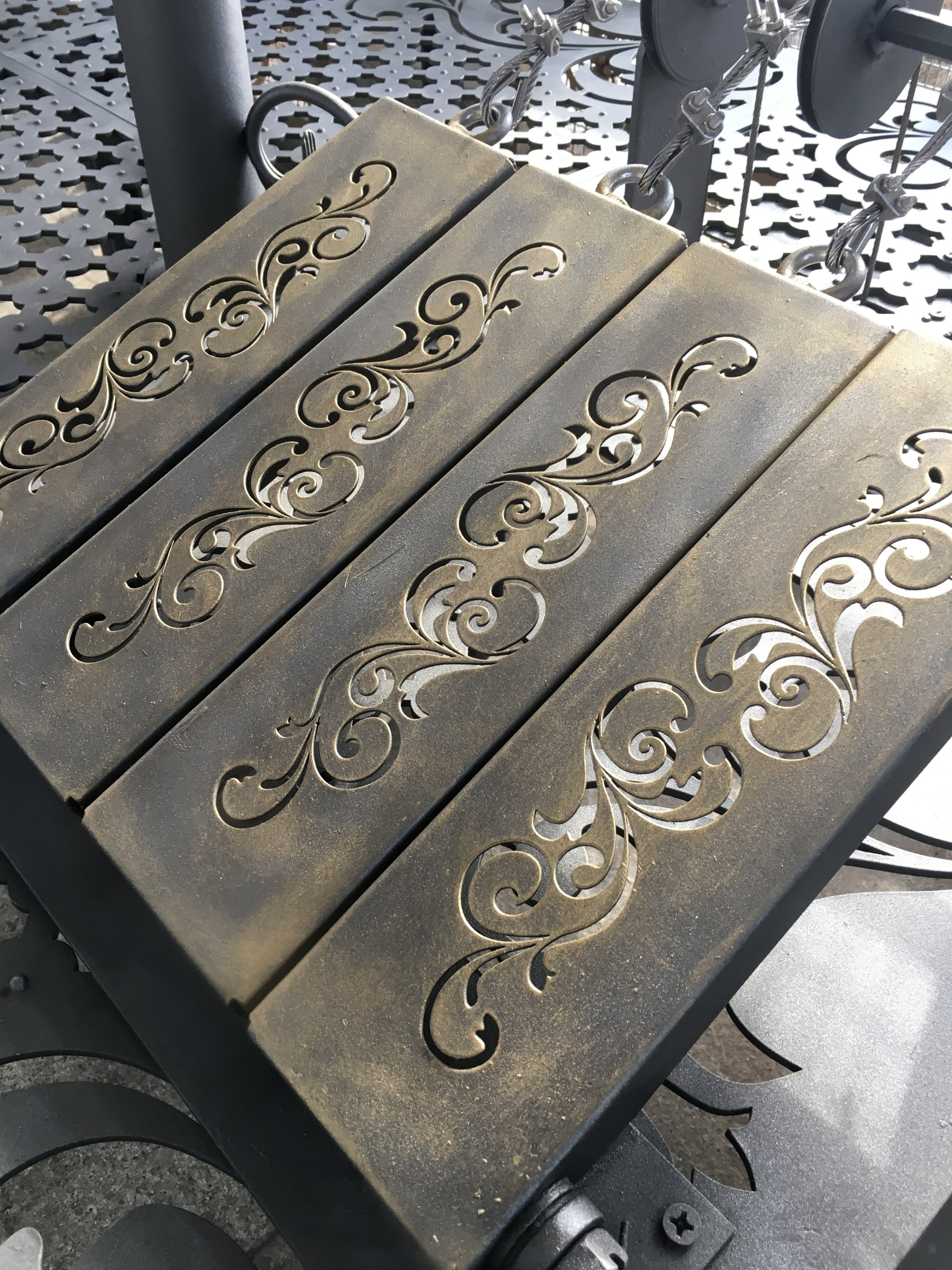 Подиум для звонаря с комплектом роликов и педалей колокольни Храма-памятника в честь Всех Святых и в память о жертвах, спасению Отечества нашего послуживших в городе Минске Минской Епархии Белорусской Православной Церкви. 2019 г. Сталь, художественная ковка, лазерная резка, сварка