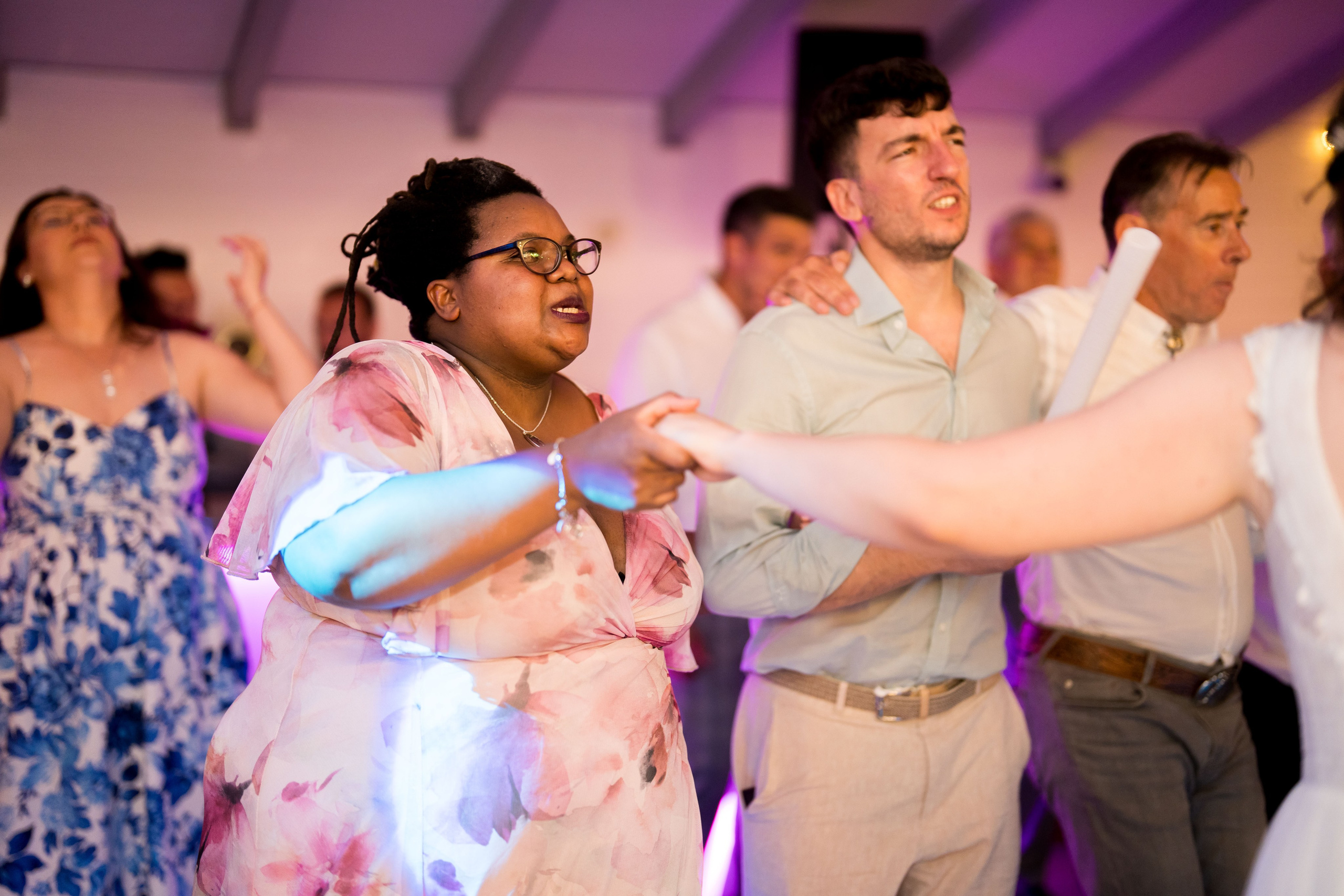 PARTY. Gabriel Florea — Fotograf nuntă București