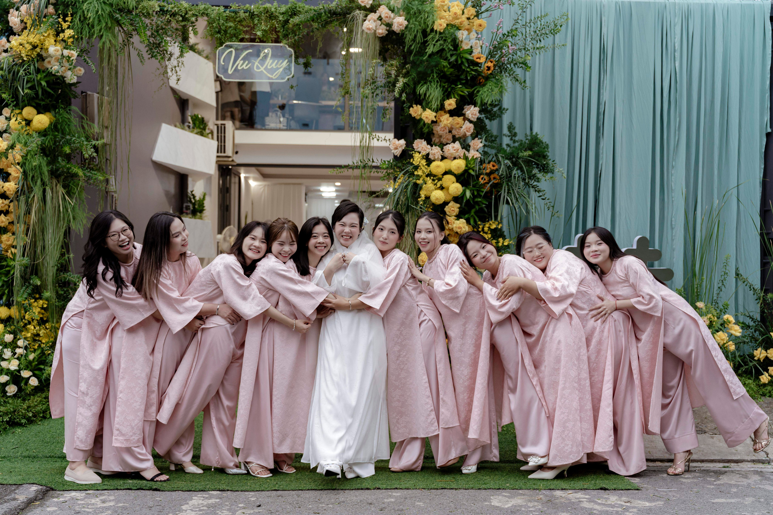 JOE & MIA. WEDDING PHOTOGRAPHER IN VIETNAM