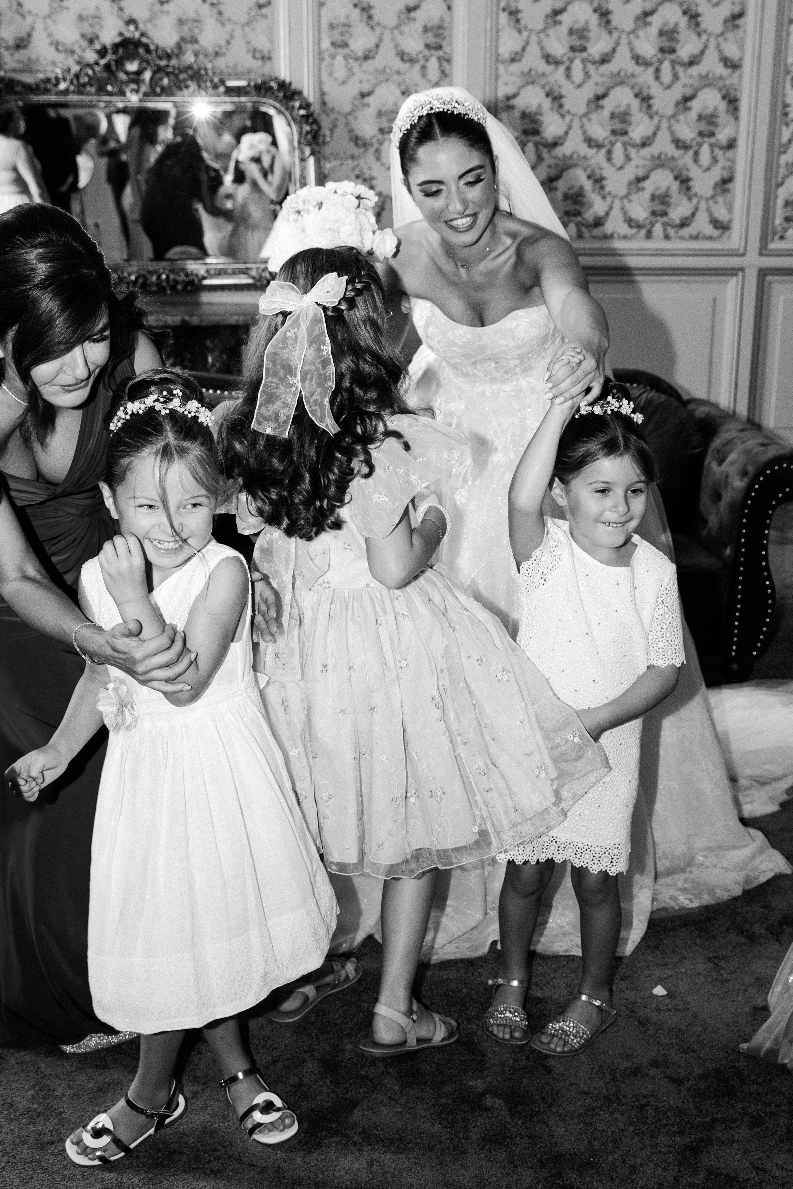 Chloe & Romeo. Photographer in Paris