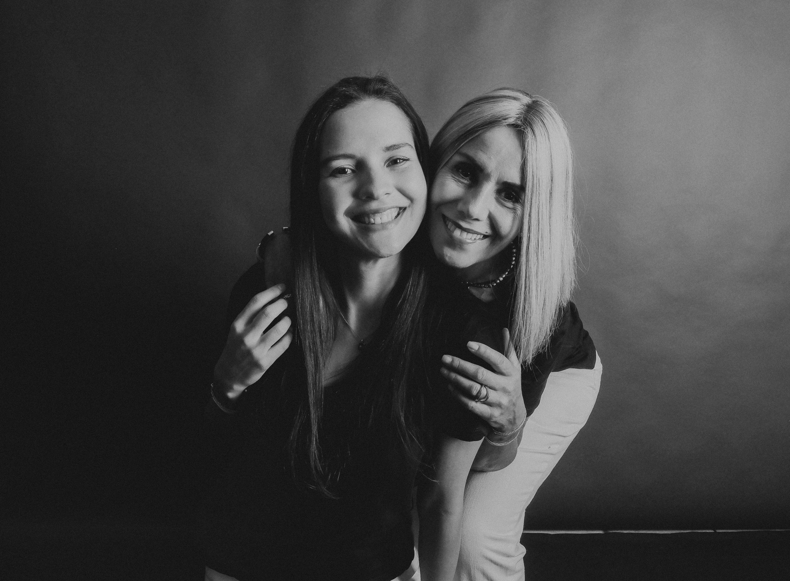 Adri & Maricris. Wedding and family photographer in Mexico City