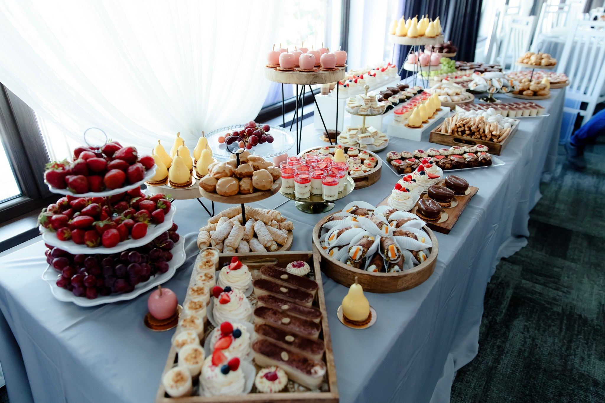 Ioana & Ionuț | Nuntă de poveste la Păstrăvăria Poiana din Mălini județul Suceava. Servicii foto-video profesionale, pentru momente de neuitat