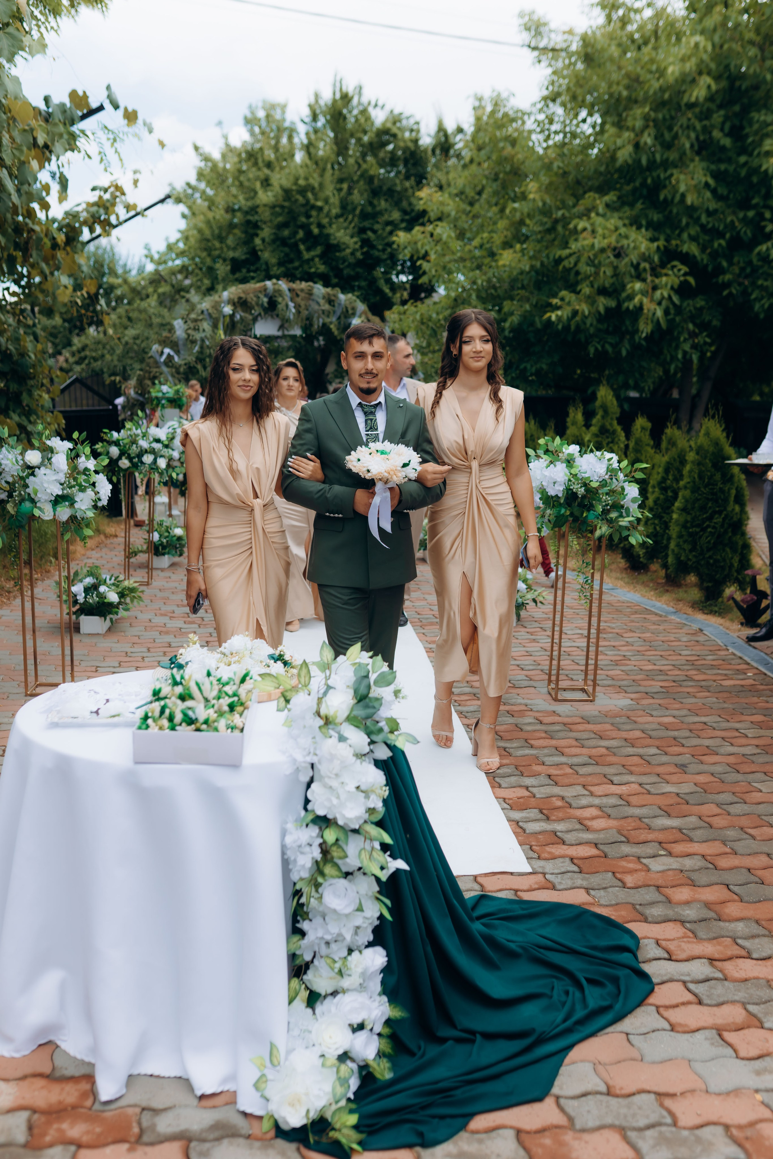 Nunta Nicoleta & Răzvan | Fotografie & Videografie Profesională. Servicii foto-video profesionale, pentru momente de neuitat