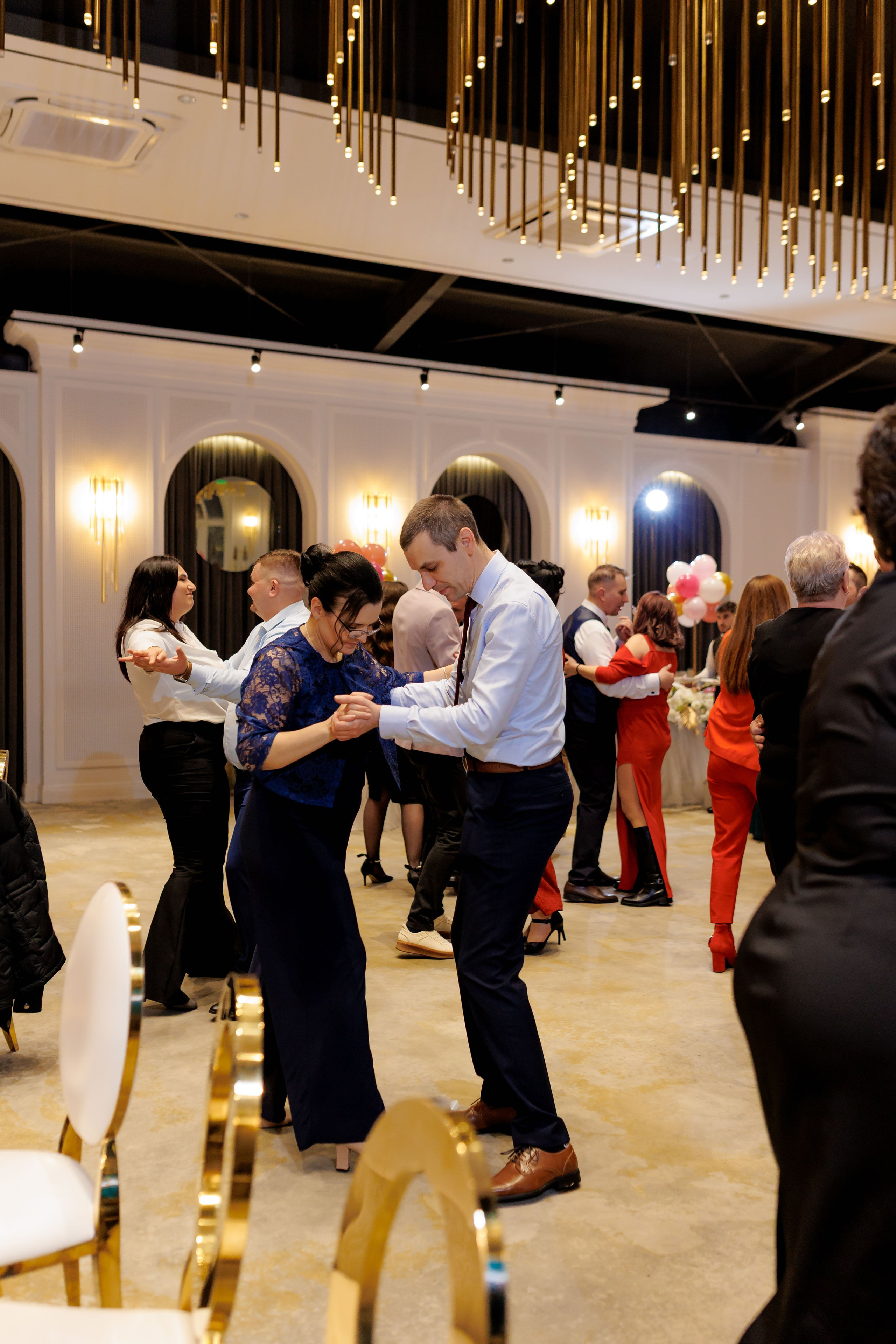 Povestea voastră, regizată de noi |Cristi Turculet Videograf Nuntă Suceava | wedding highlight. Servicii foto-video profesionale, pentru momente de neuitat