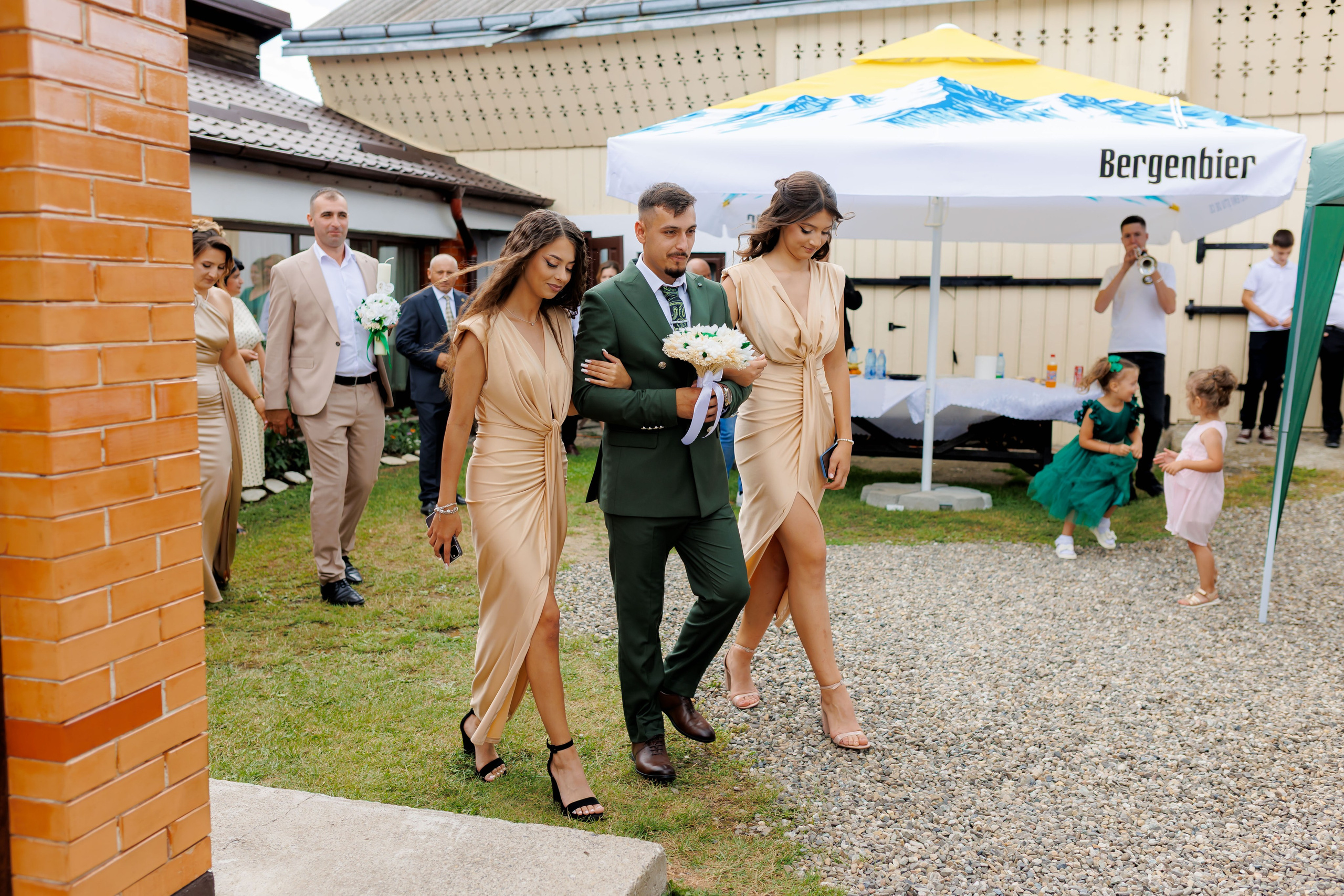 Nunta Nicoleta & Răzvan | Fotografie & Videografie Profesională. Servicii foto-video profesionale, pentru momente de neuitat