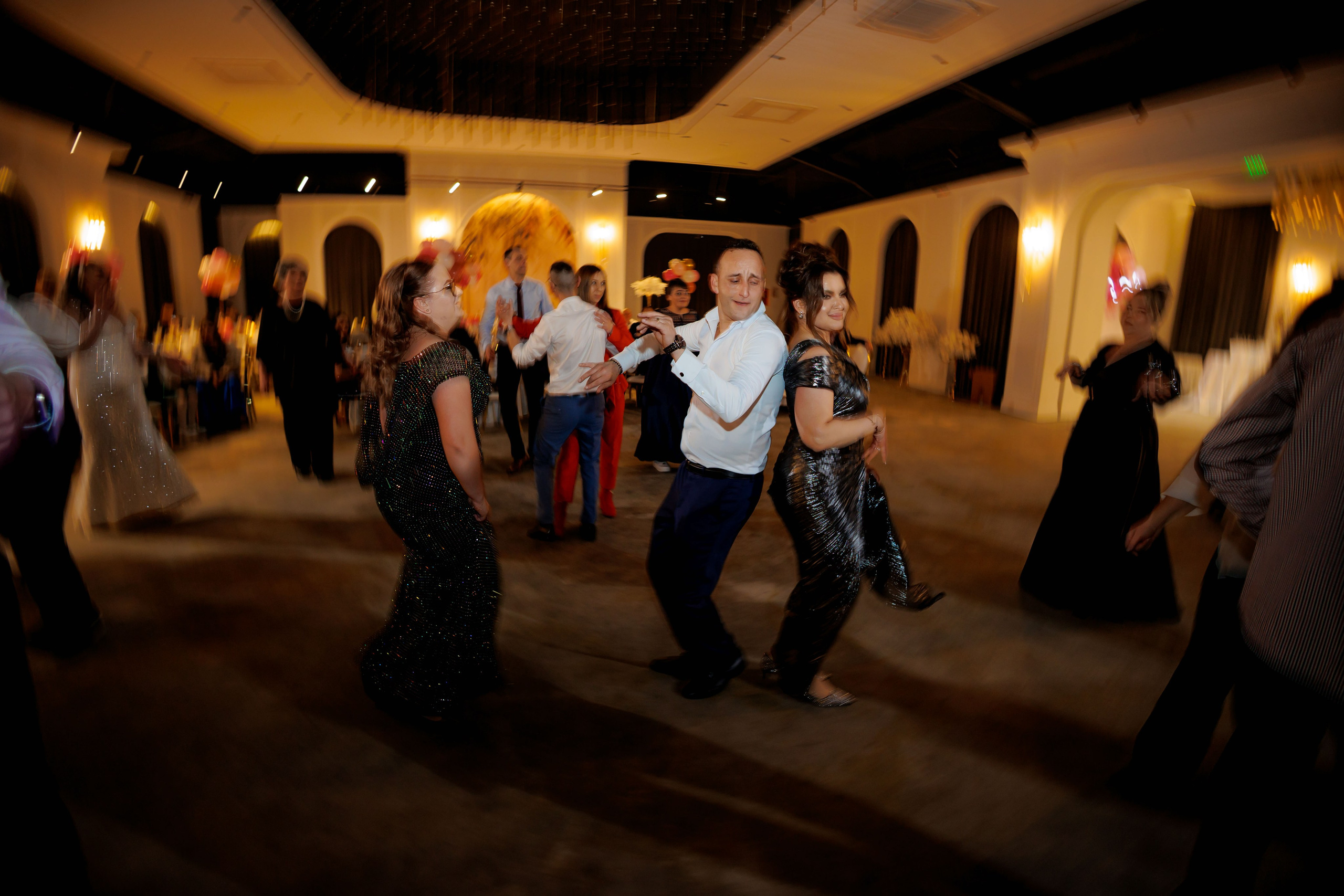 Povestea voastră, regizată de noi |Cristi Turculet Videograf Nuntă Suceava | wedding highlight. Servicii foto-video profesionale, pentru momente de neuitat