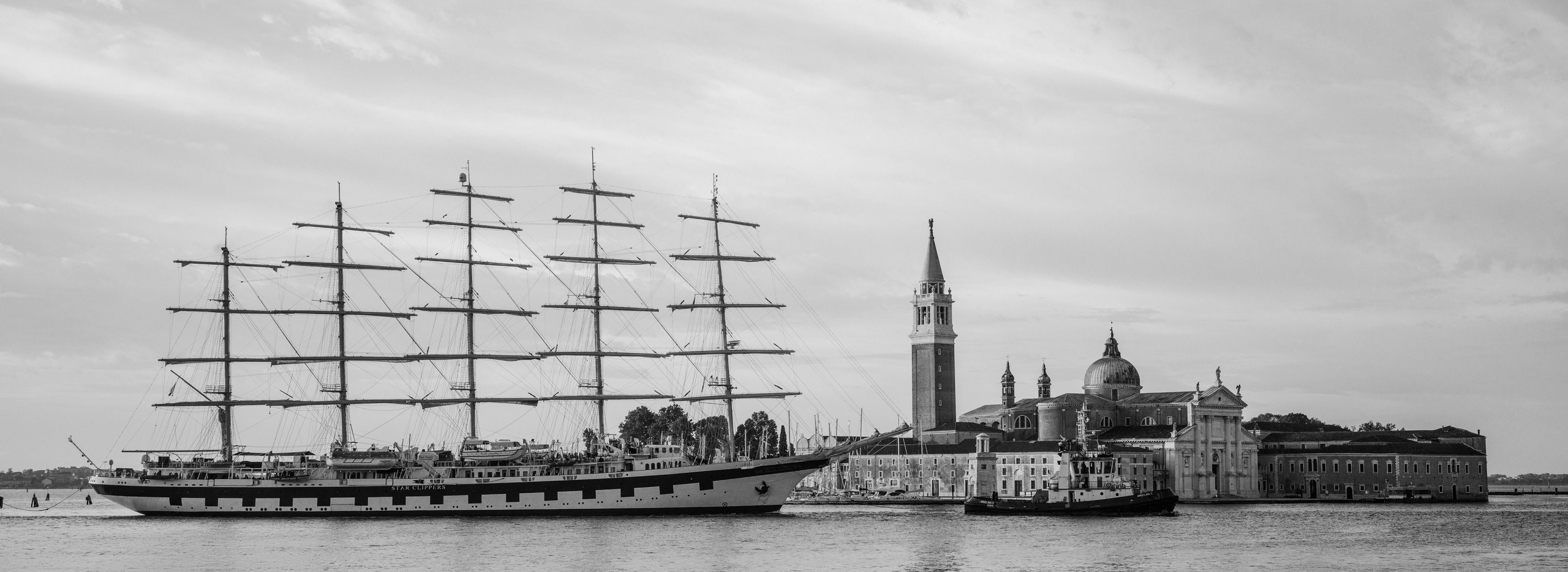 Buy photos. Ale Kor — Photographer in Italy | Lake Como, Lake Garda, Verona & Dolomites