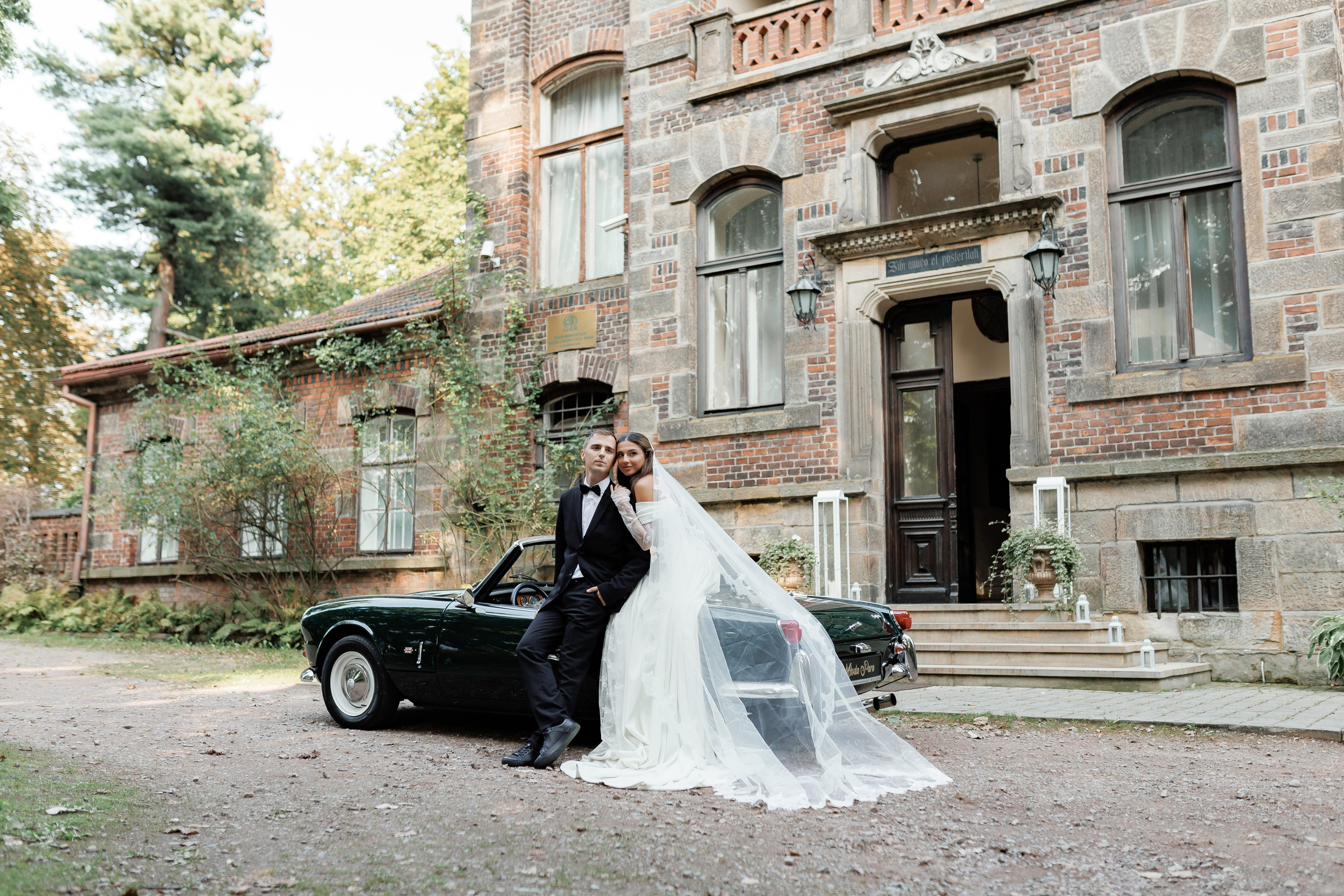 Palac Zelenskich. Fotograf ślubny i rodzinny w Krakowie Yana Klymova