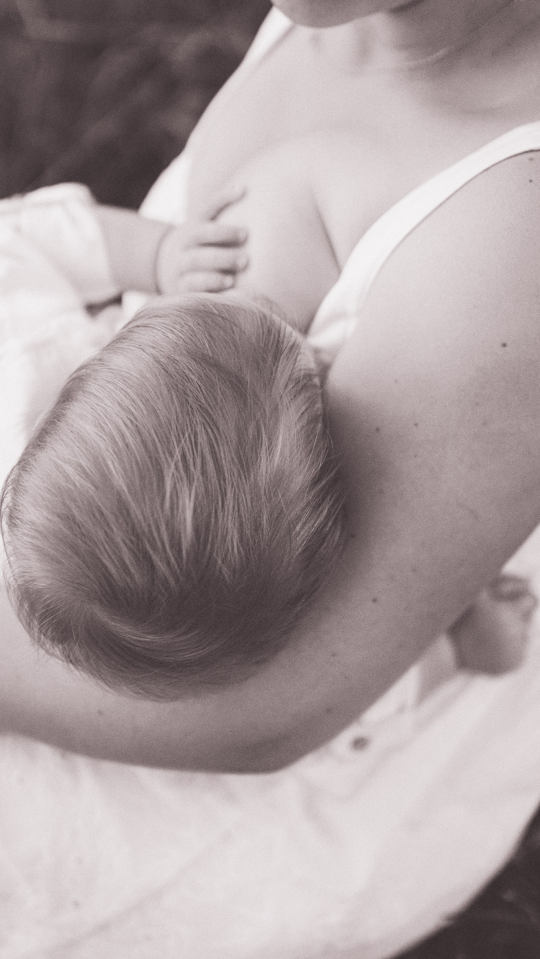 Mother Earth: Proiect de Fotografie Maternitate | Mădălina Beda. Madalina Beda- Artist vizual, fotograf, doula la nastere, consultant babywearing Brasov si in toata tara