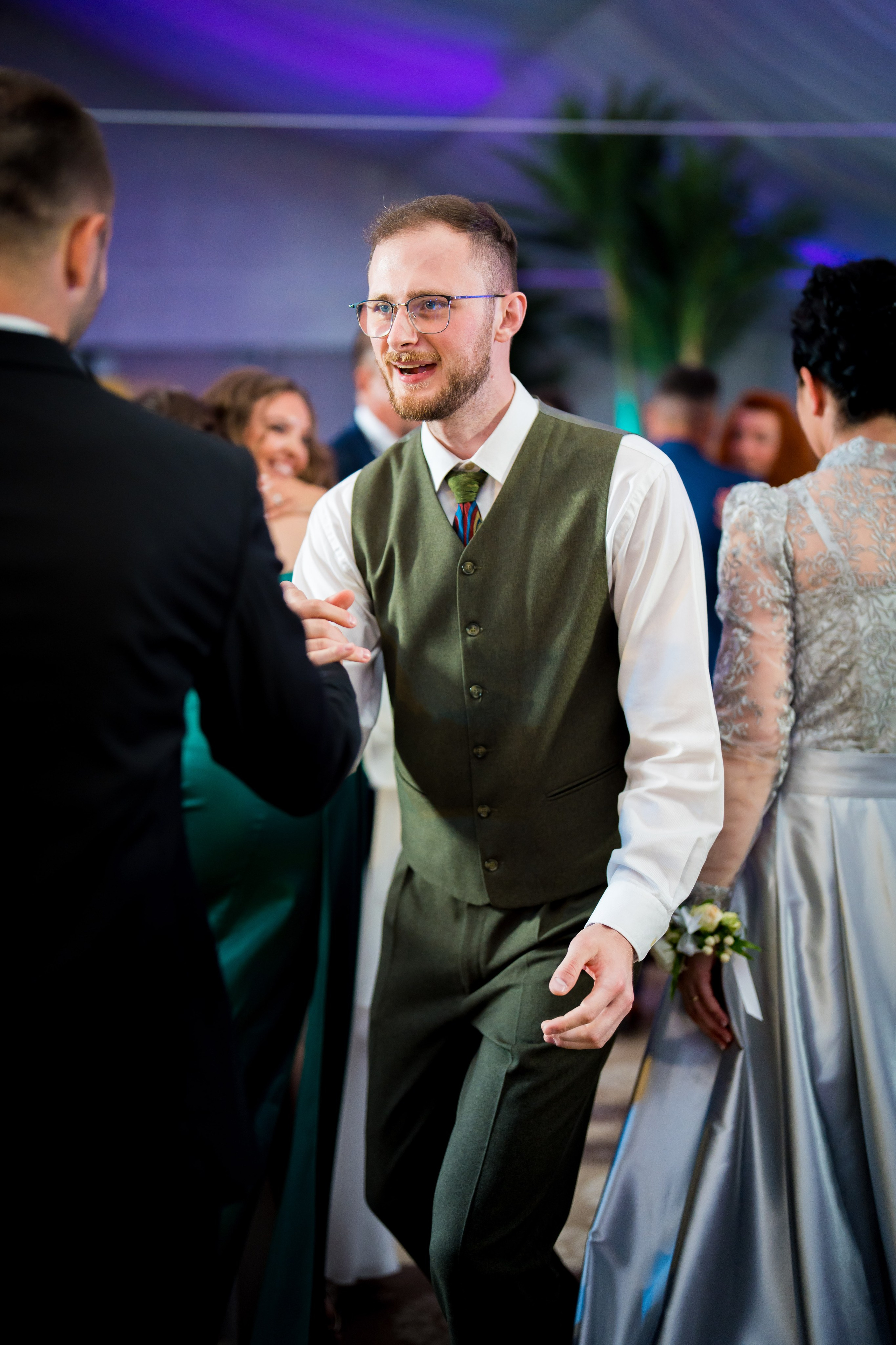 PARTY. Gabriel Florea — Fotograf nuntă București