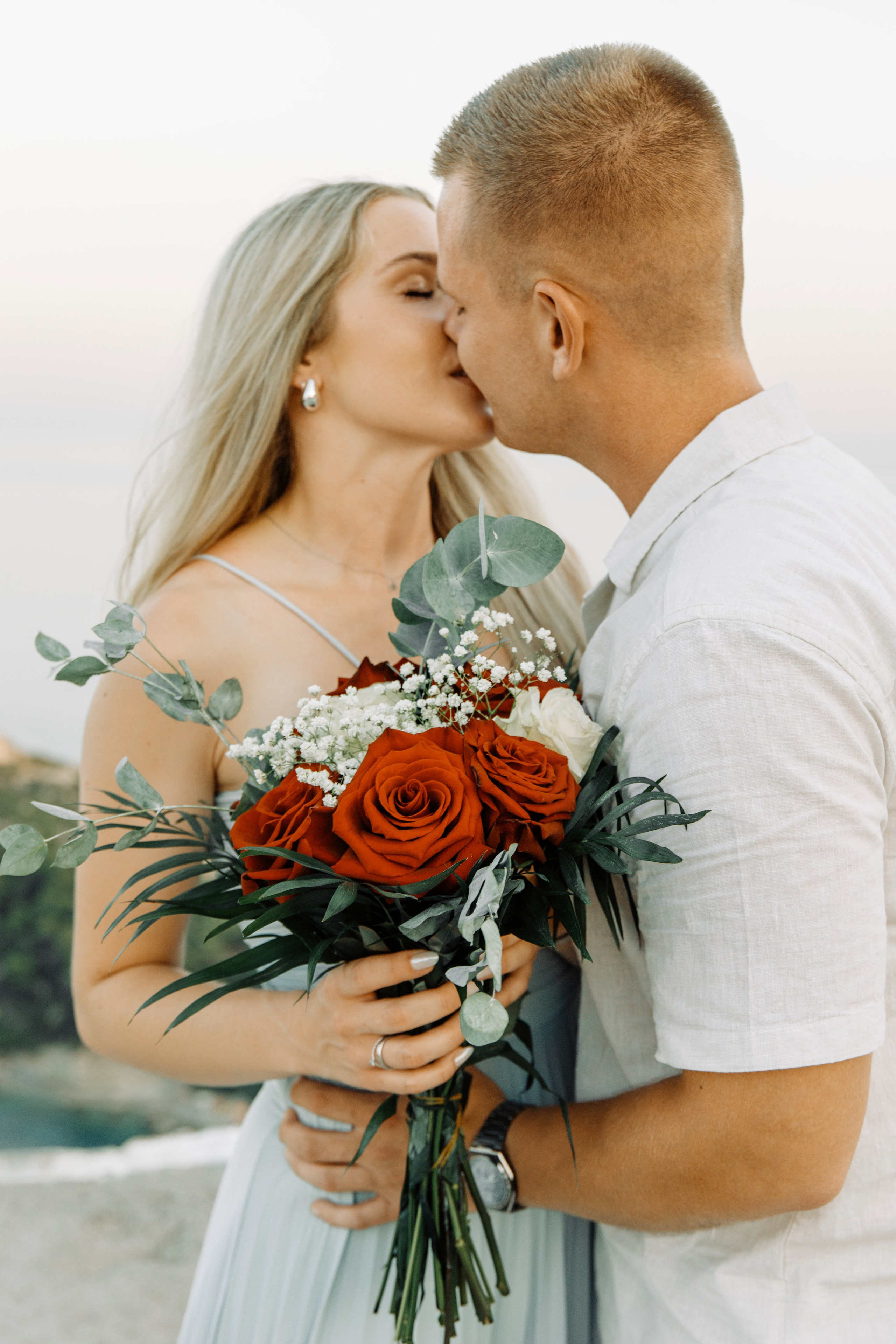 Alina and Joshua. Renate Woeste | Wedding planner in Rhodes. Creating dream weddings by the sea. Let’s make your special day unforgettable