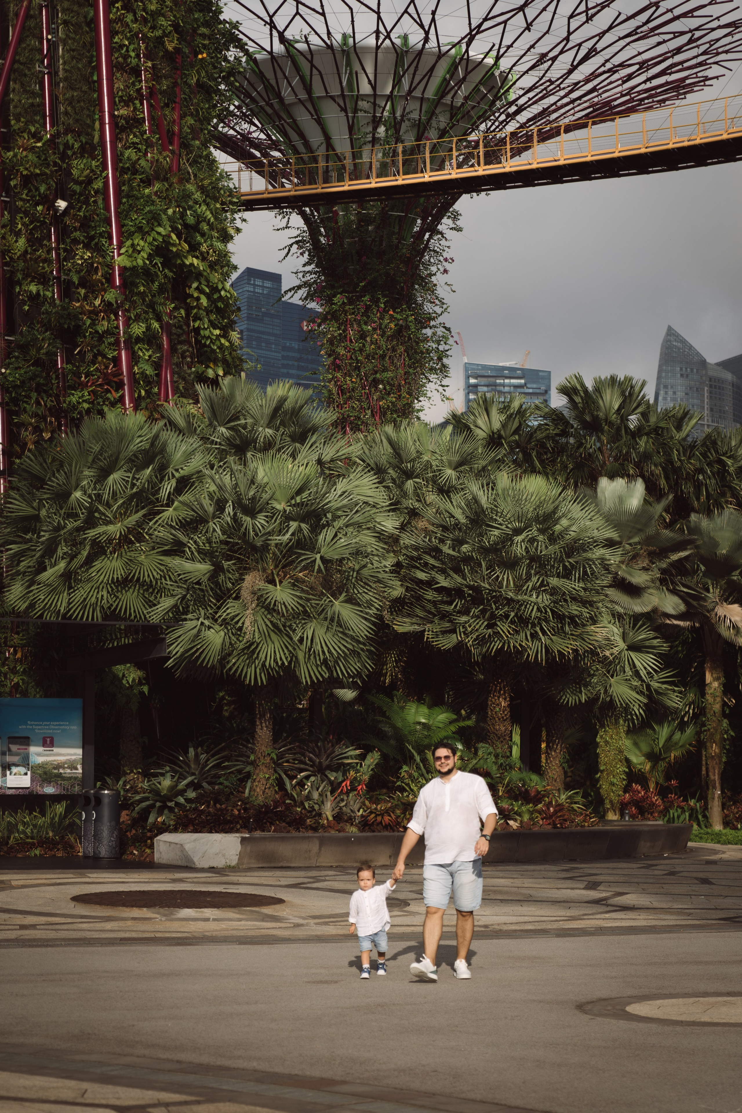 Family. Dasha in Singapore