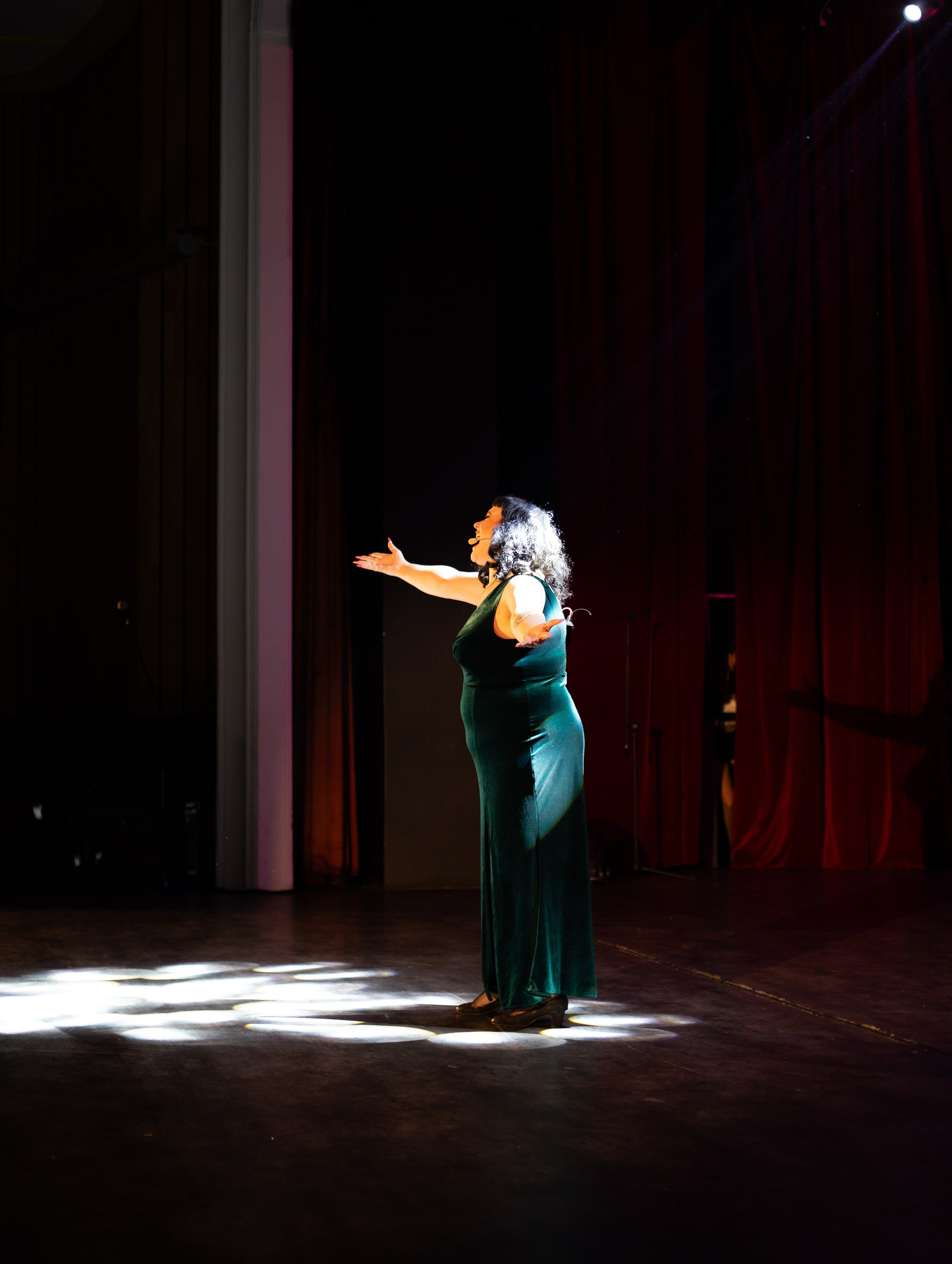 Występ. Fotograf w Warszawie Alena Valnai