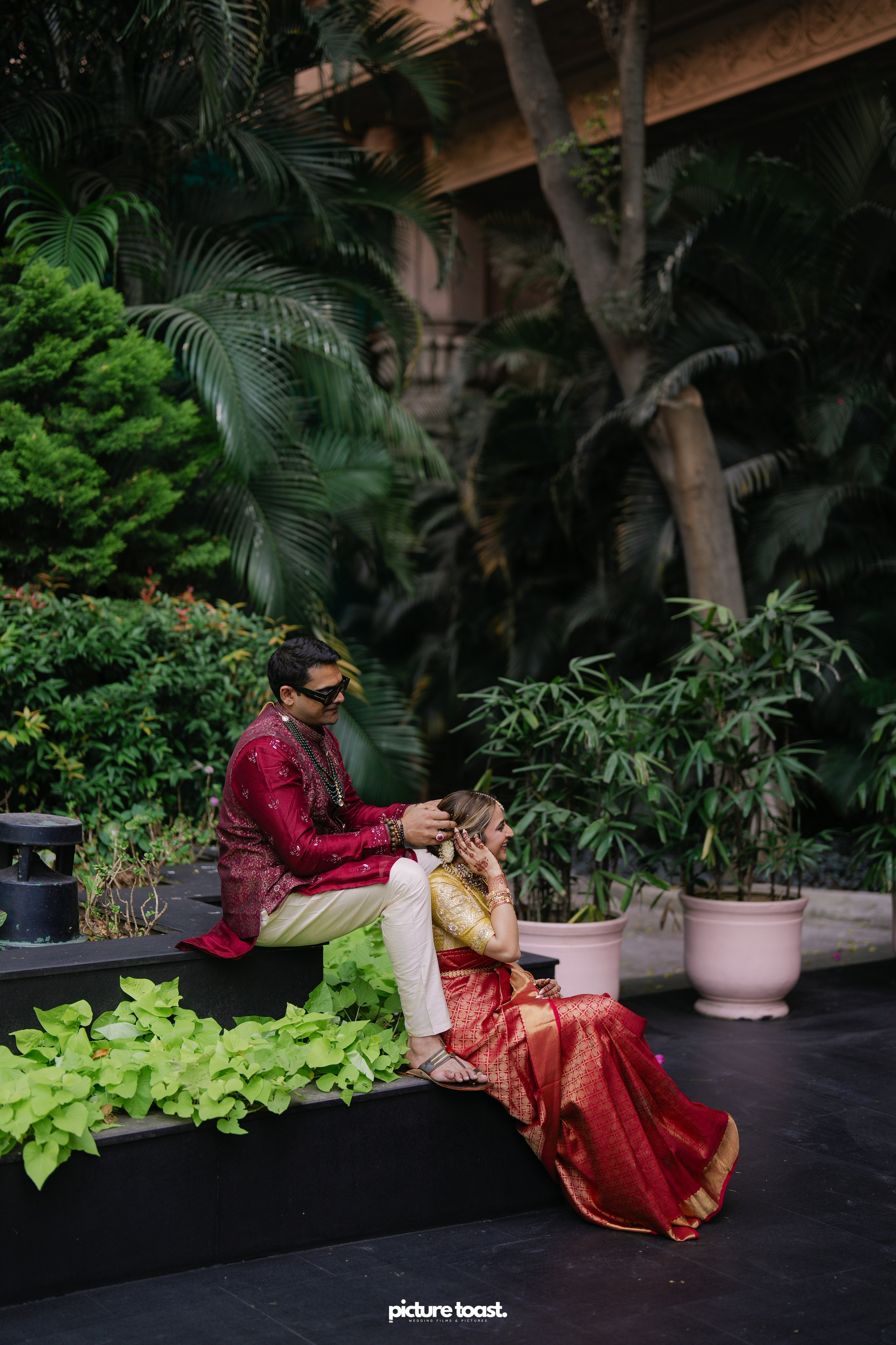 South Indian Wedding Ft. Aashna & Rajiv. Fine art Wedding Photographers in India & Canada