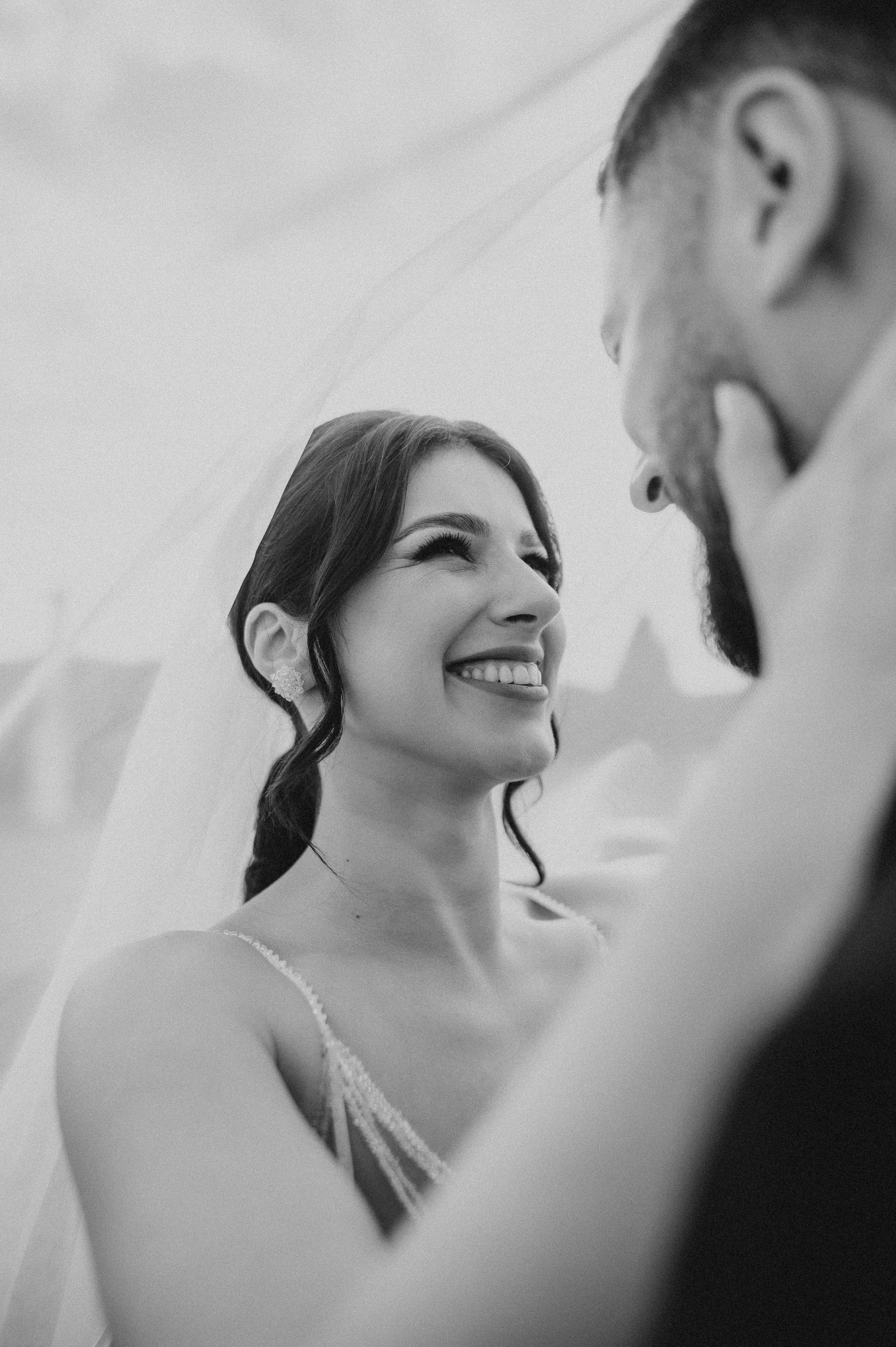 Cum să alegi un fotograf de nuntă în stilul tău. Proud Vision Weddings | Wedding Photography & Film — Servicii profesionale Foto Video Nunta Iasi