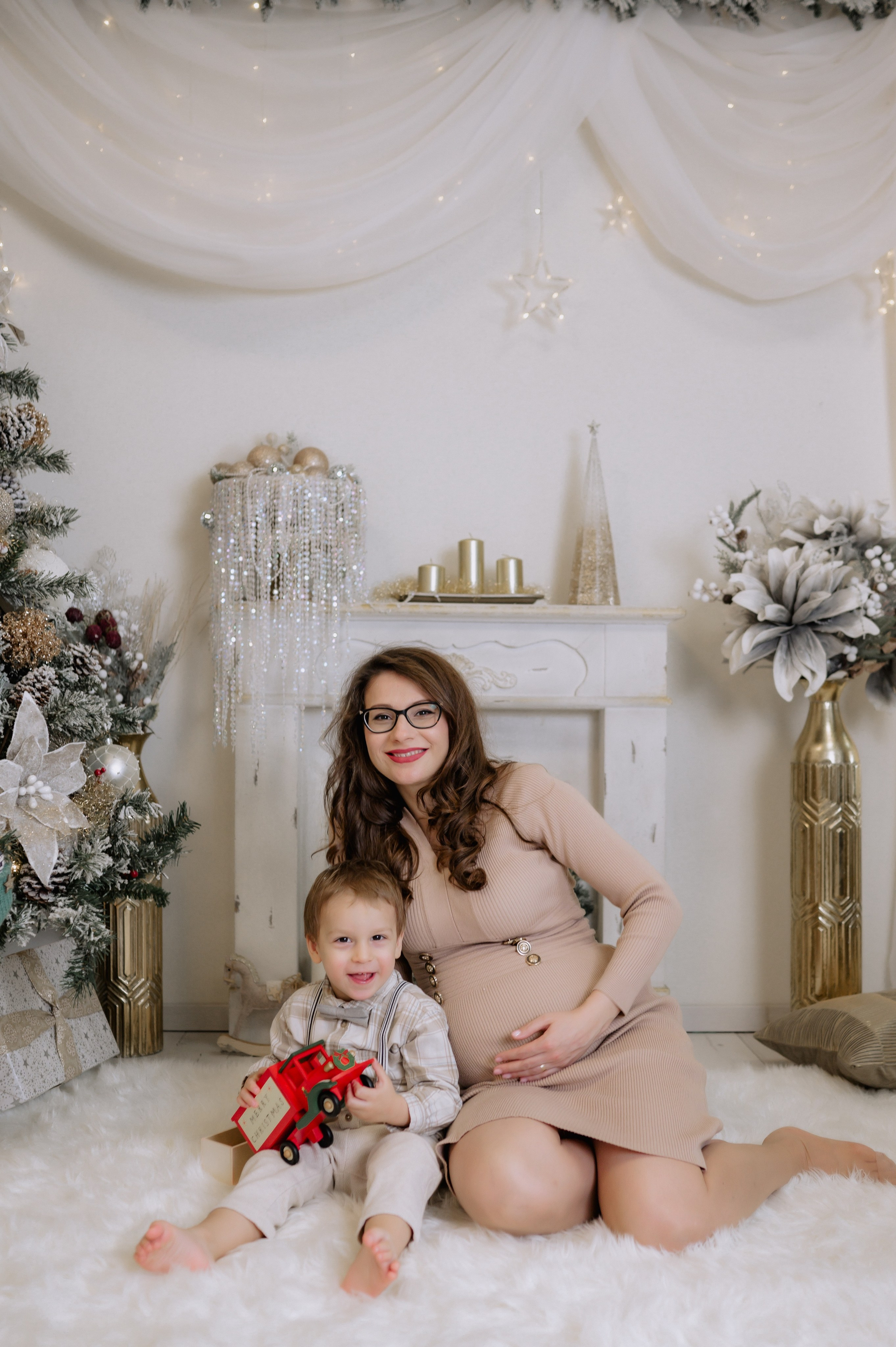 Sedinta foto craciun. Proud Vision Weddings | Wedding Photography & Film — Servicii profesionale Foto Video Nunta Iasi