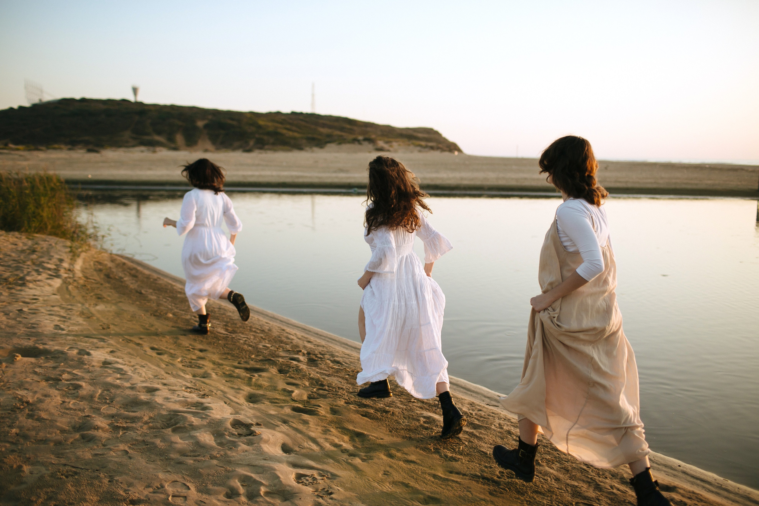 3 sisters Netanya. Family photographer in Israel