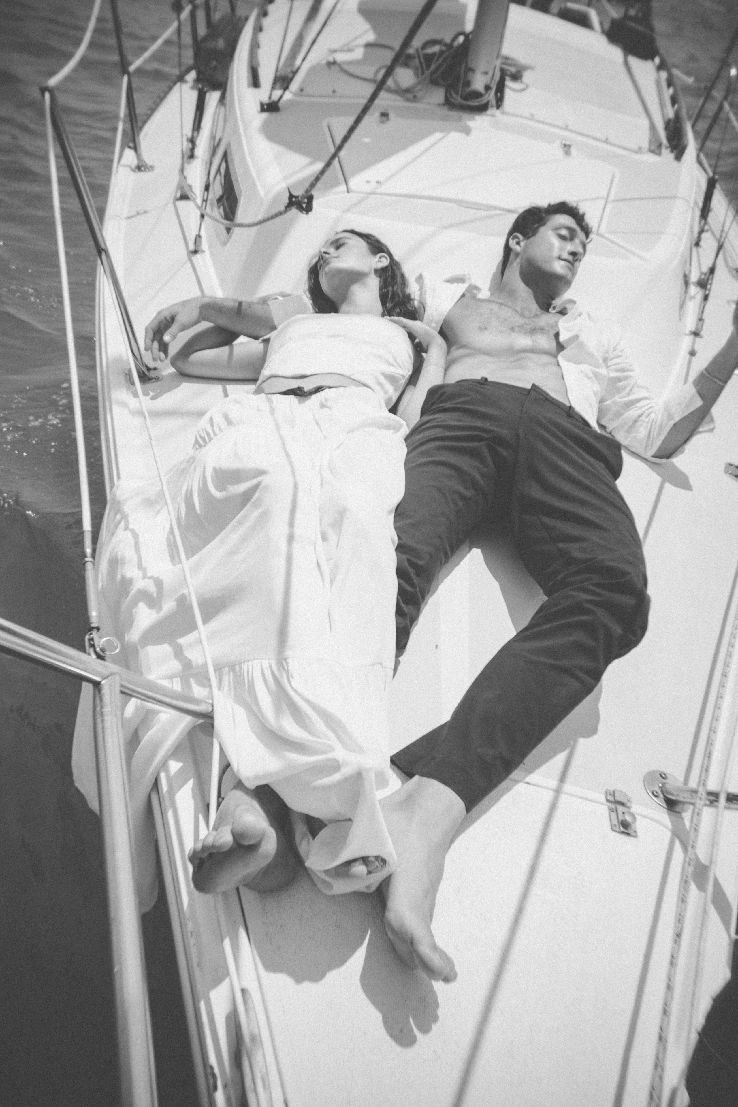 Love on the boat. Main