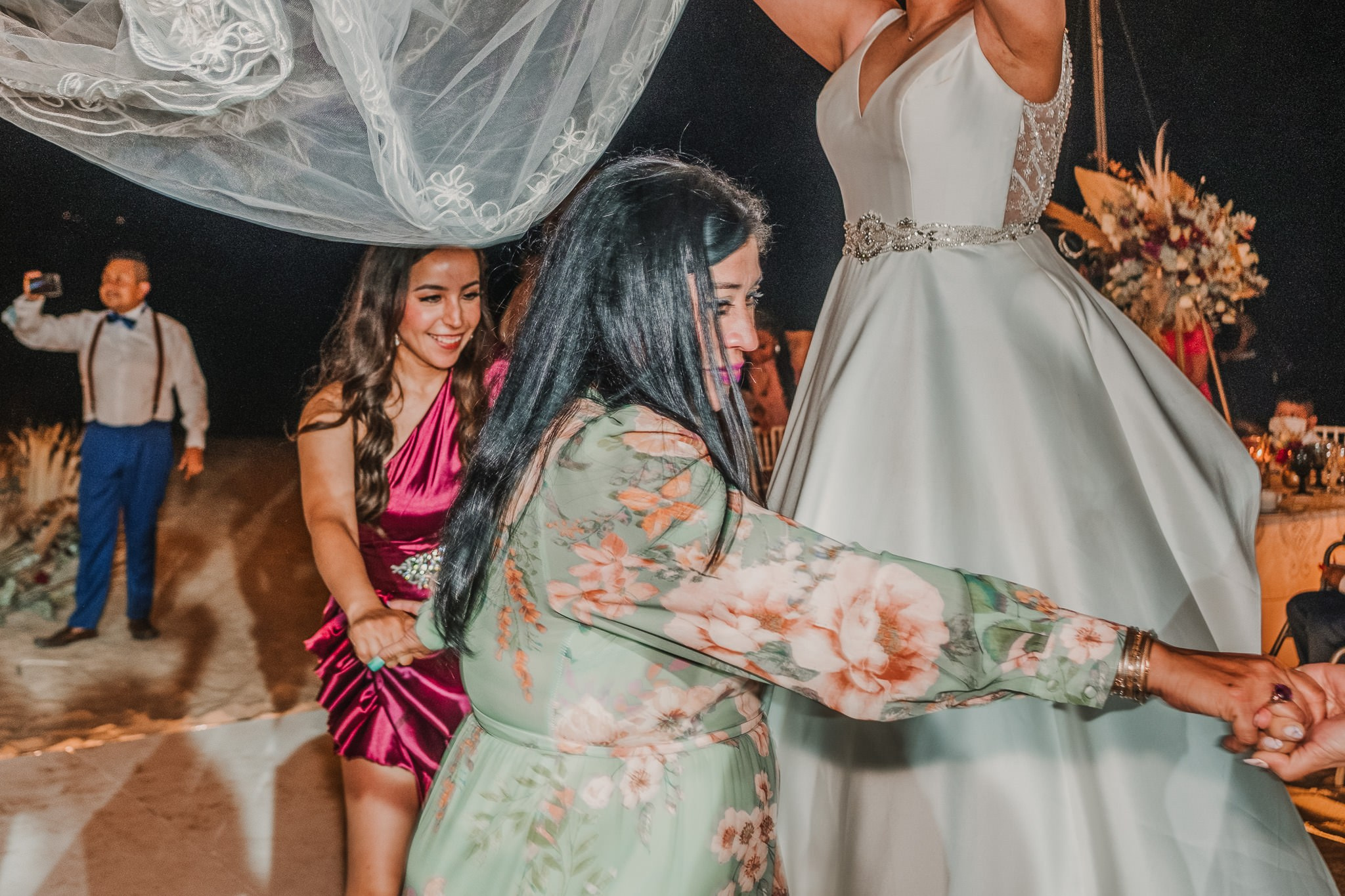 Silvia & Julio / Huatulco. Wedding and family photographer in Mexico City