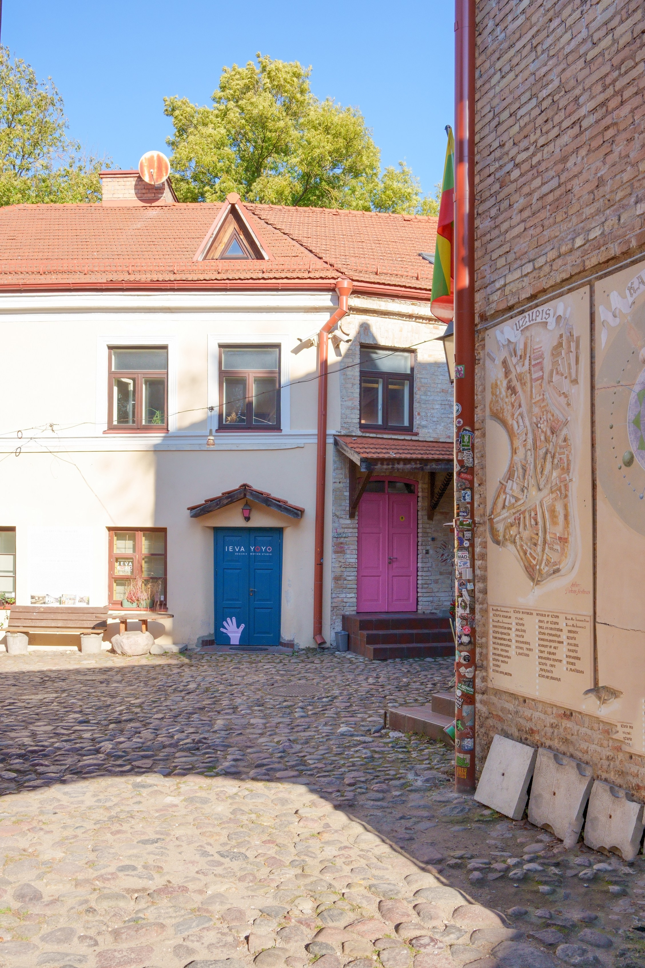 Užupio g.2. Elina Sapiega fotografė Vilniuje