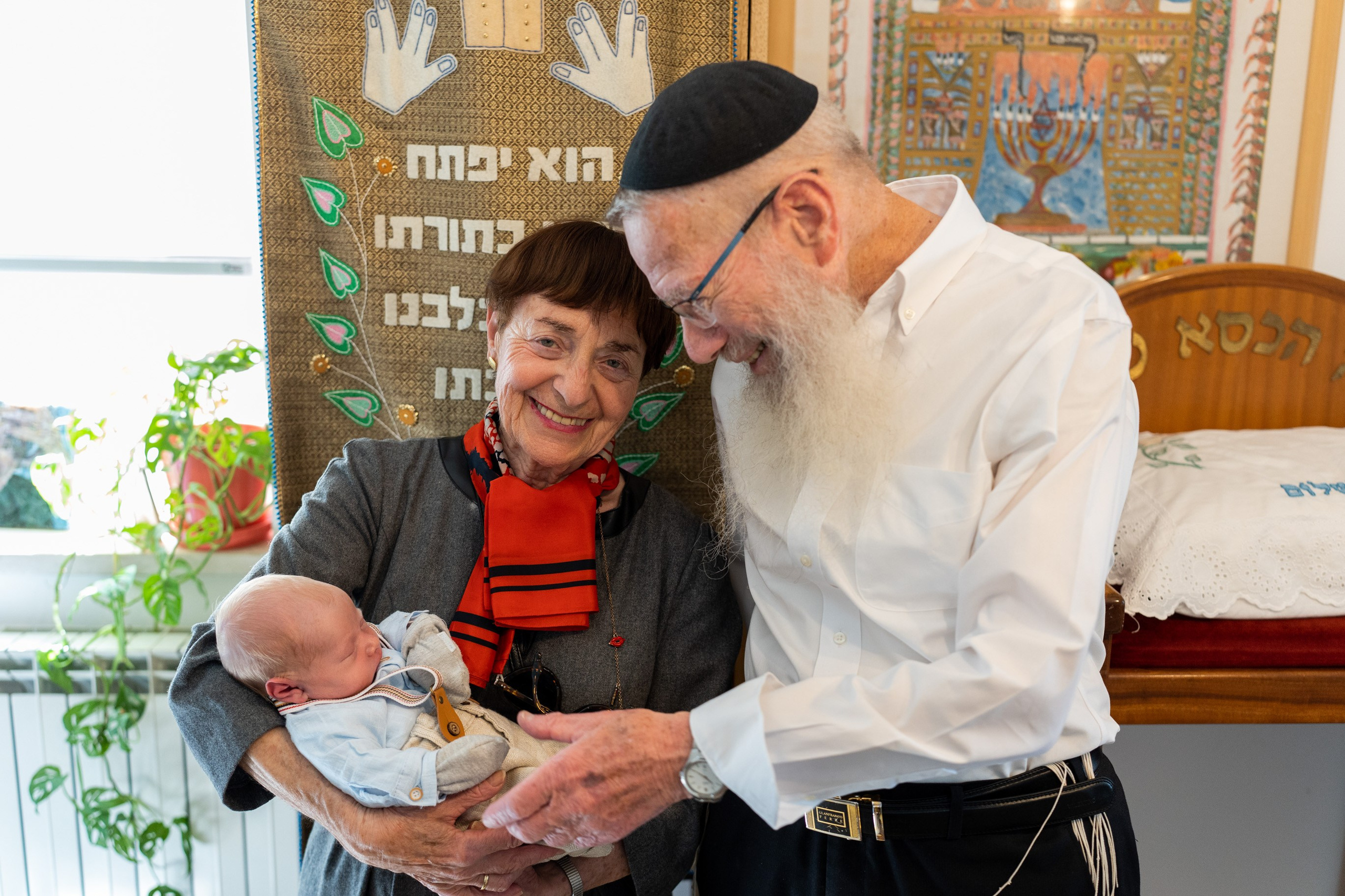 משפחת ברנד. יוסף מזרחי צילום חתונה, ברית וזוגיות. צלם מקצועי שאוהב להוציא אתכם הכי יפים ברגעים הכי מרגשים