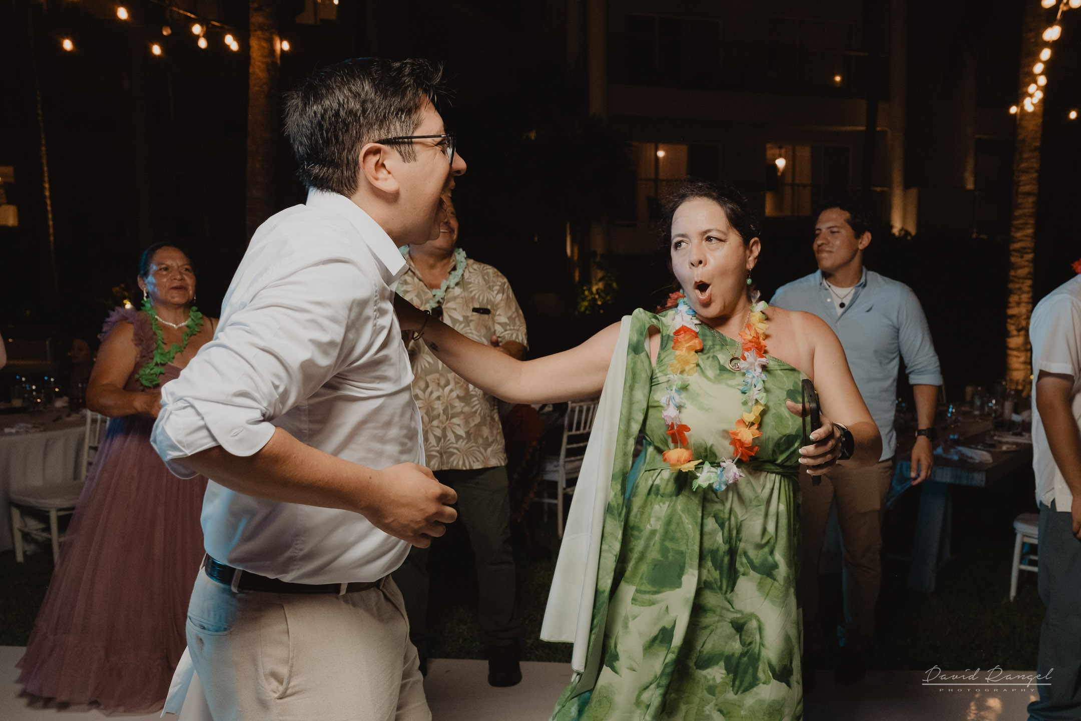 Destination Wedding in the Riviera Maya. Destination wedding photographer based in Cancun and Riviera Maya with service worldwide