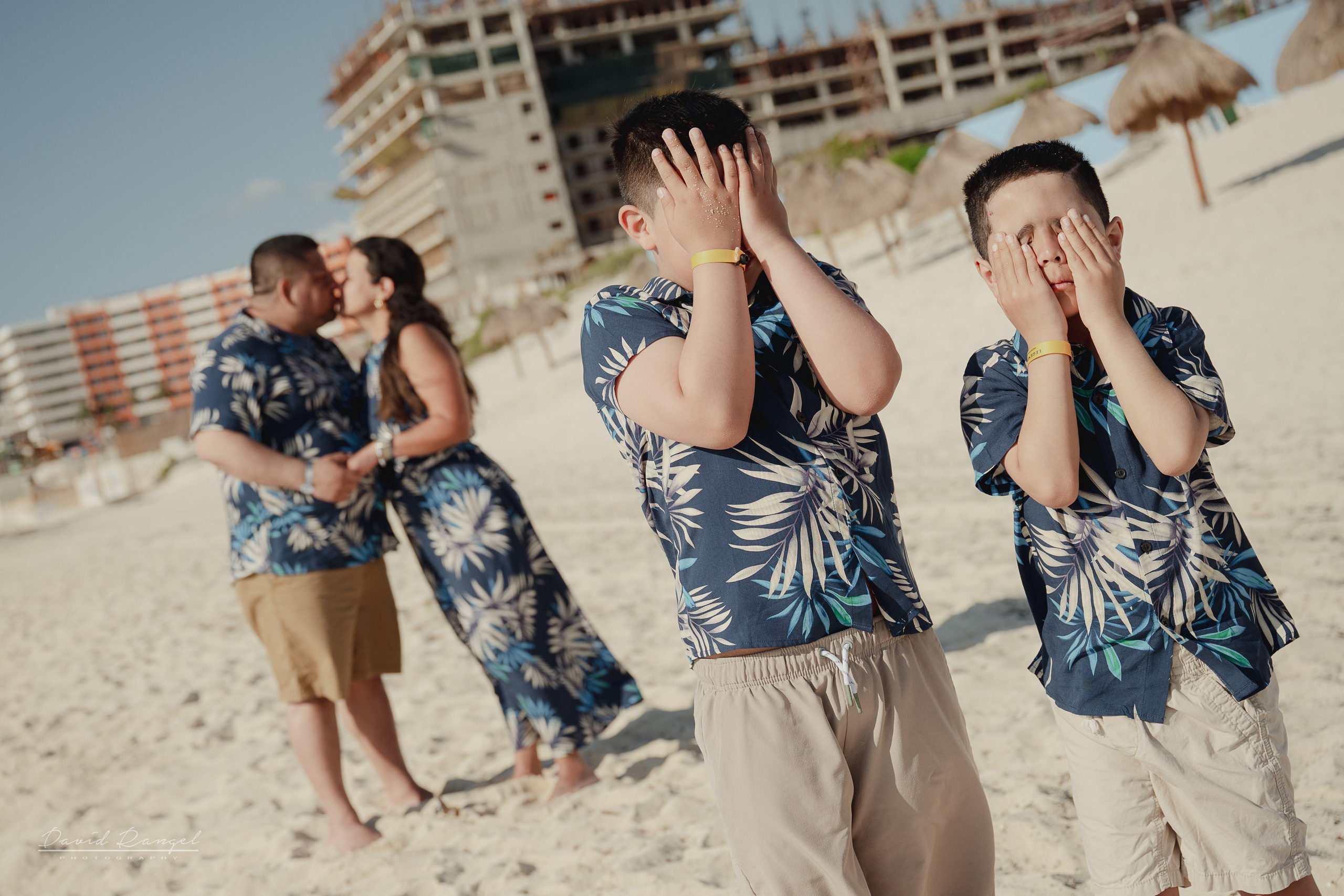 Family & Life Style Portfolio. Destination wedding photographer based in Cancun and Riviera Maya with service worldwide